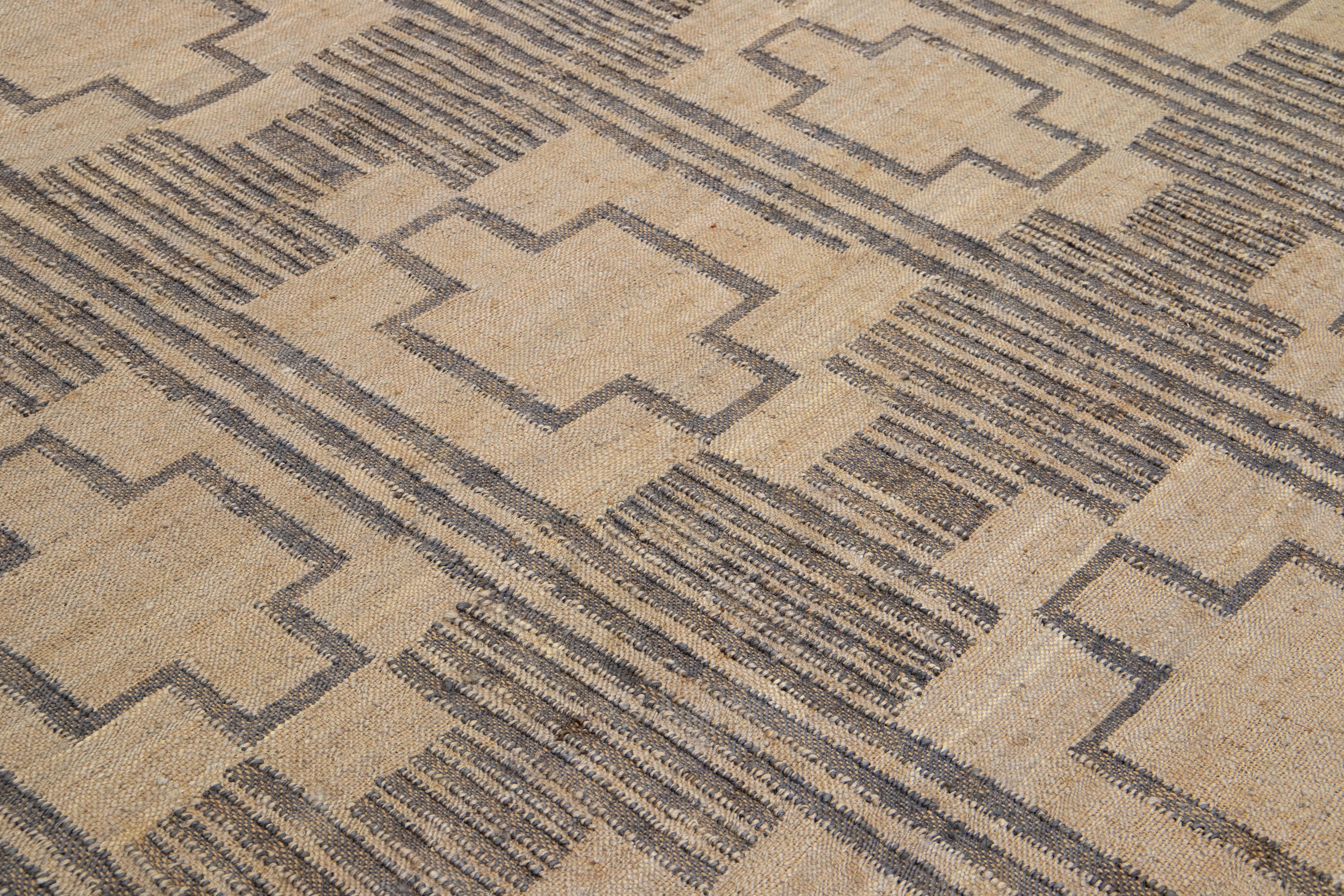 Modern Dhurrie Handcrafted Natural Jute Rug In Tan For Sale 1