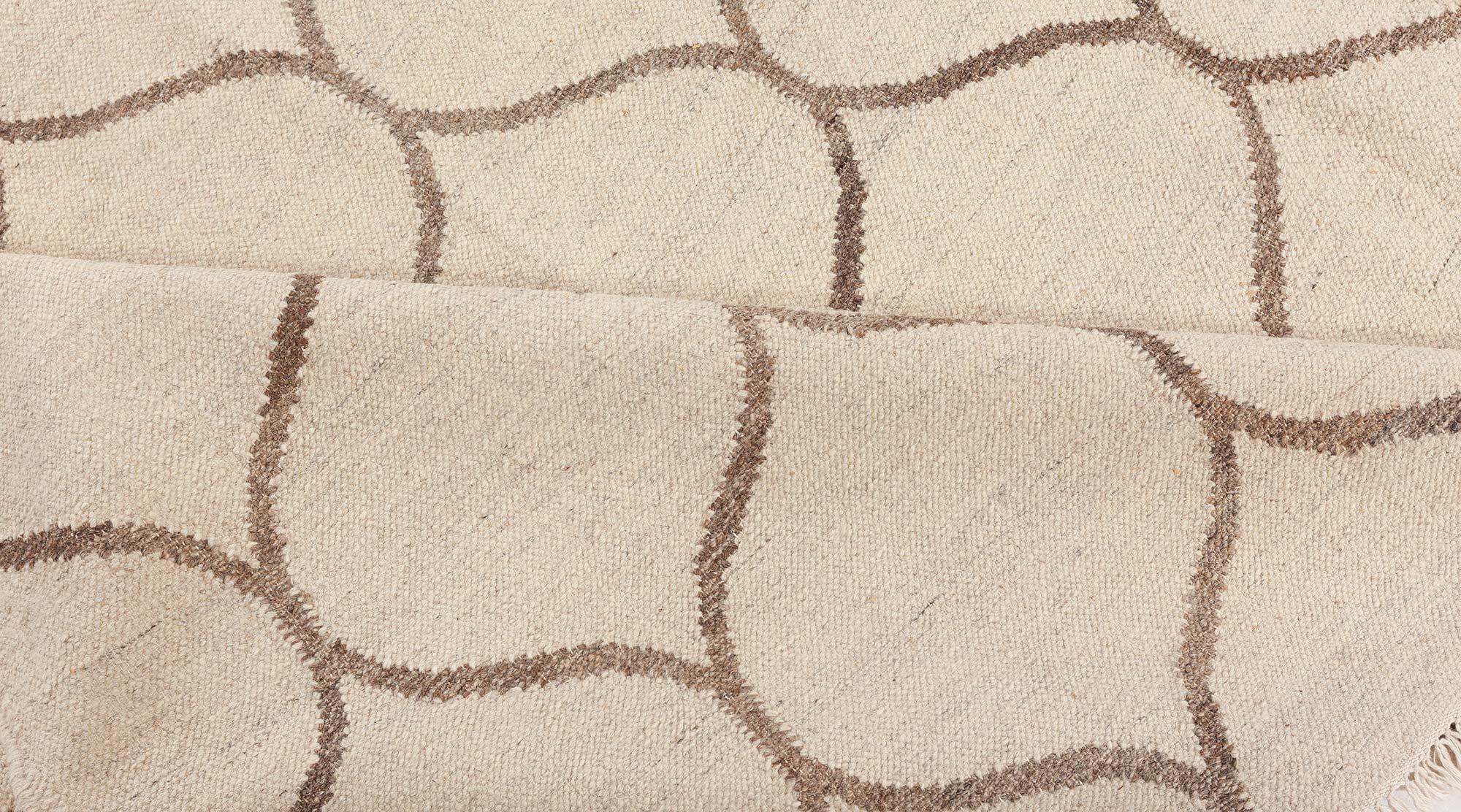 Moderner Teppich im Dhurrie-Stil von Doris Leslie Blau im Zustand „Neu“ im Angebot in New York, NY