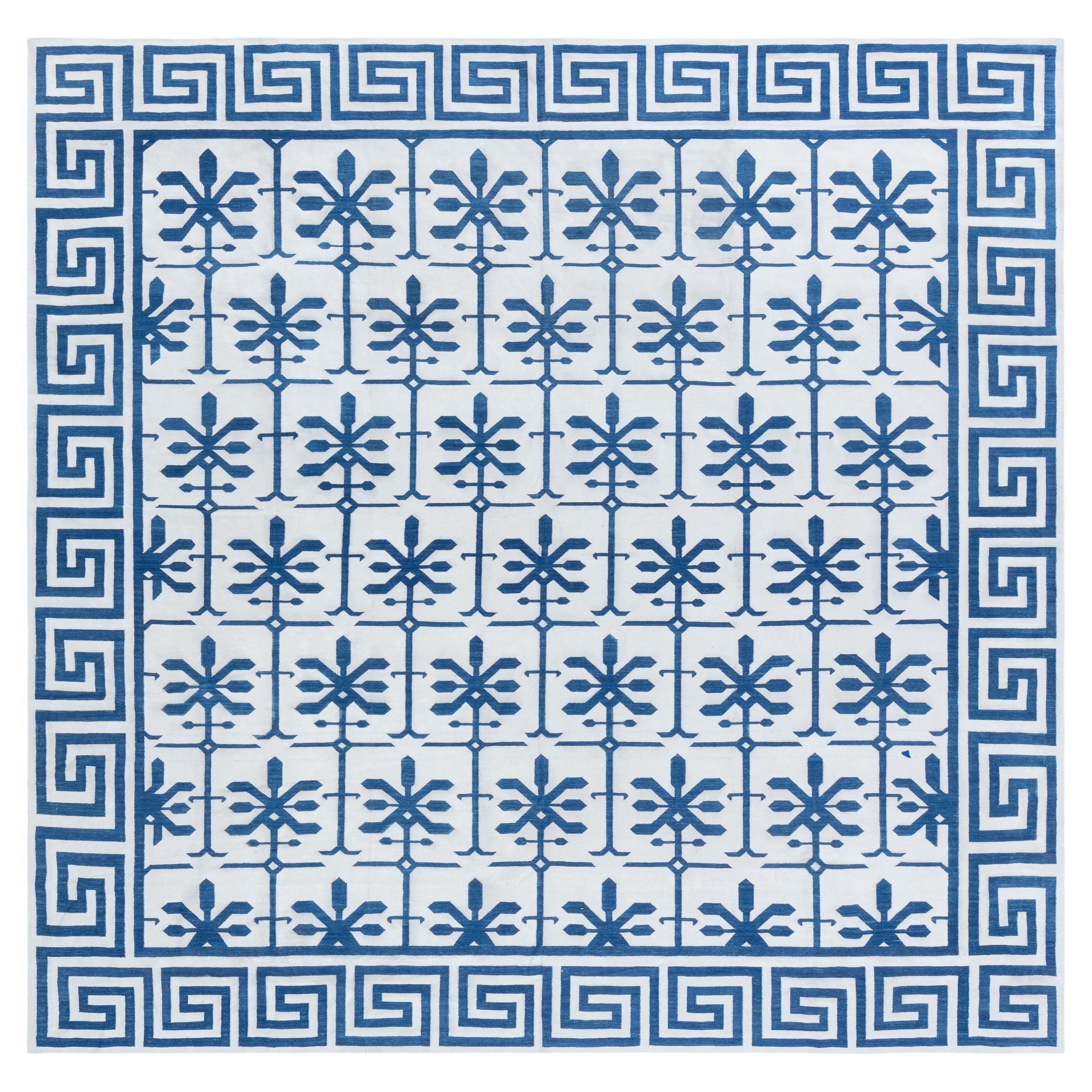 Modern Dhurrie White With Navy Blue Cotton Carpet "Aegean Star"