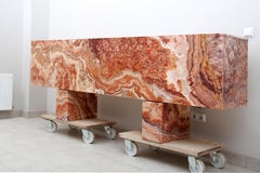 Modernes Diablo-Sideboard aus rotem Passion-Onyx, Eschenholzfurniere