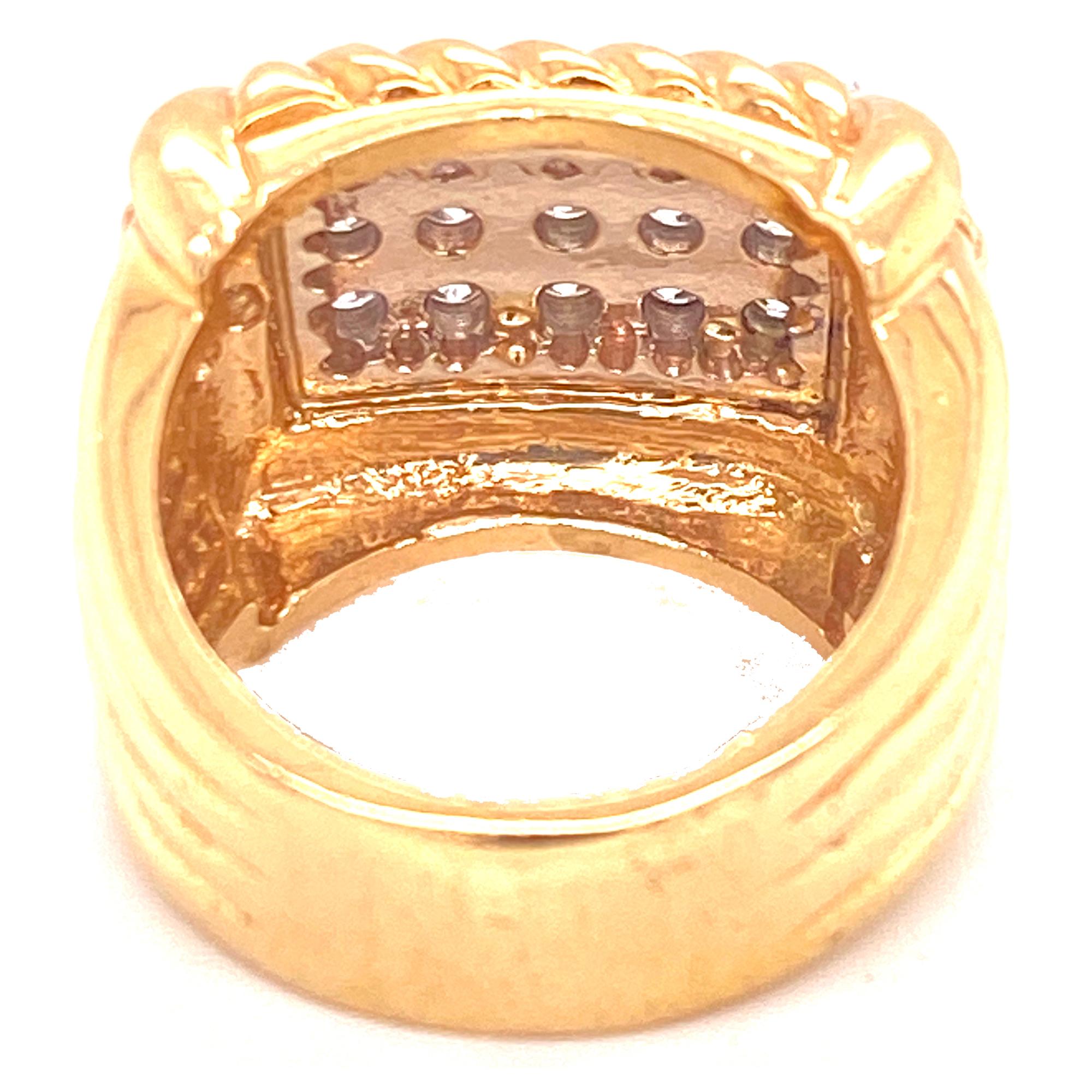 Modern Pave Diamond 14 Karat Yellow Gold Cable Right Hand Ring In Excellent Condition In Boca Raton, FL