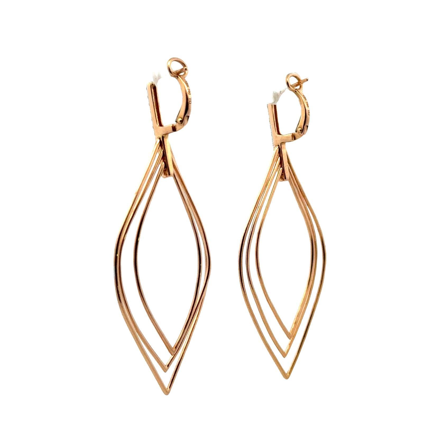 The Moderns Boucles d'oreilles pendantes en or rose 18 carats avec diamants Excellent état - En vente à Boca Raton, FL