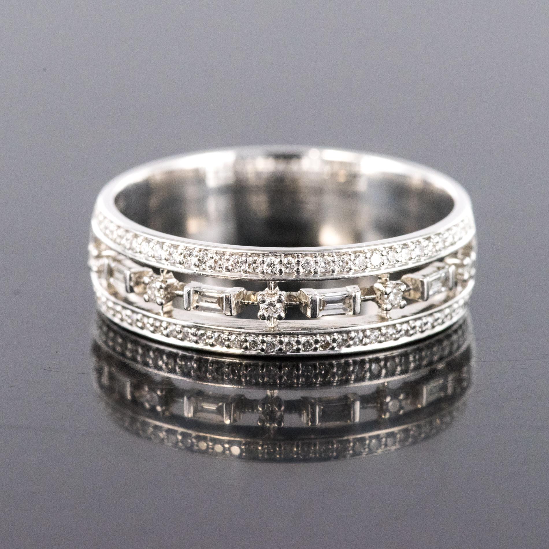 Women's Modern Diamond 18 Karat White Gold Band Ring
