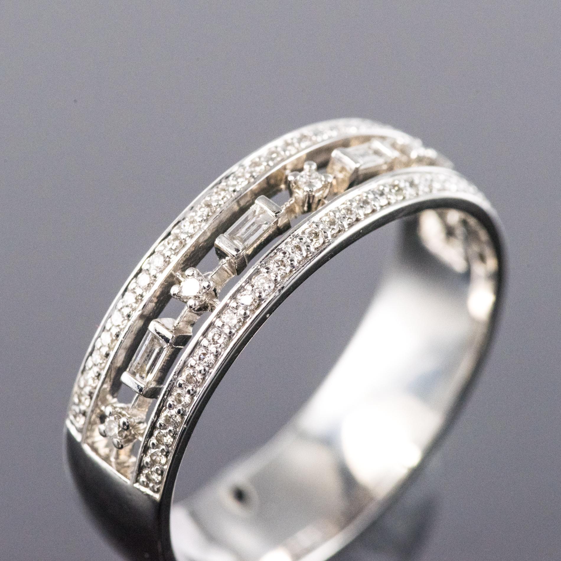 Modern Diamond 18 Karat White Gold Band Ring 2