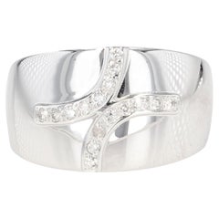 Modern Diamond 18 Karat White Gold Bangle Ring
