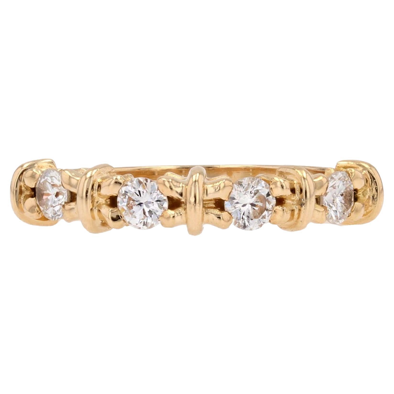 Modern Diamond 18 Karat Yellow Gold Band Ring For Sale at 1stDibs