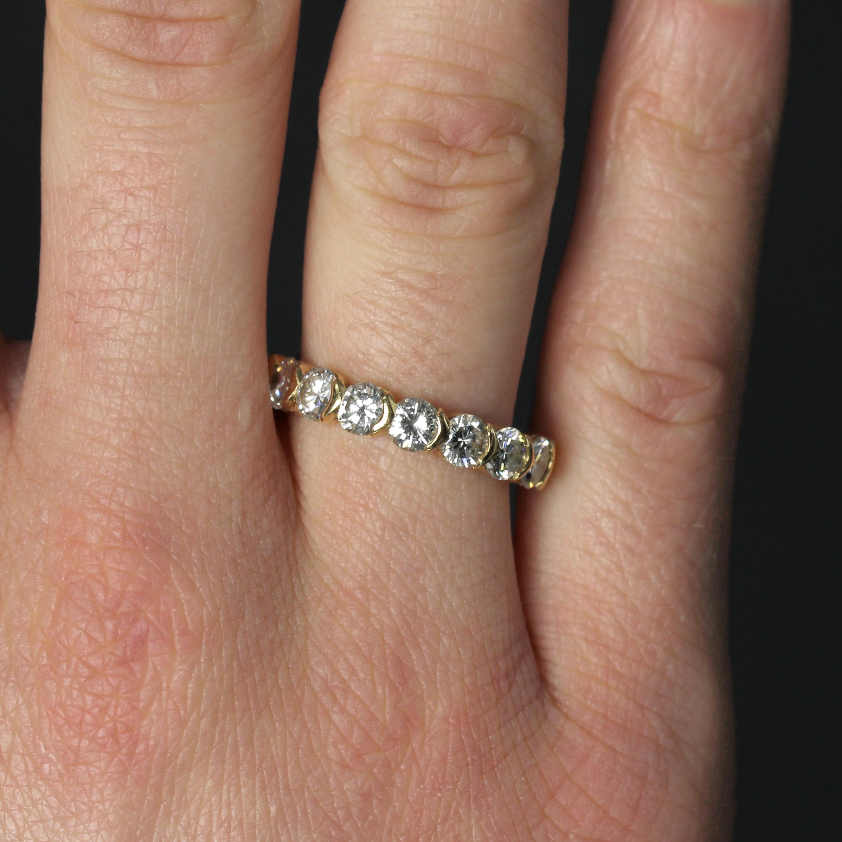 Modern Diamond 18 Karat Yellow Gold Half Wedding Ring in vendita 5