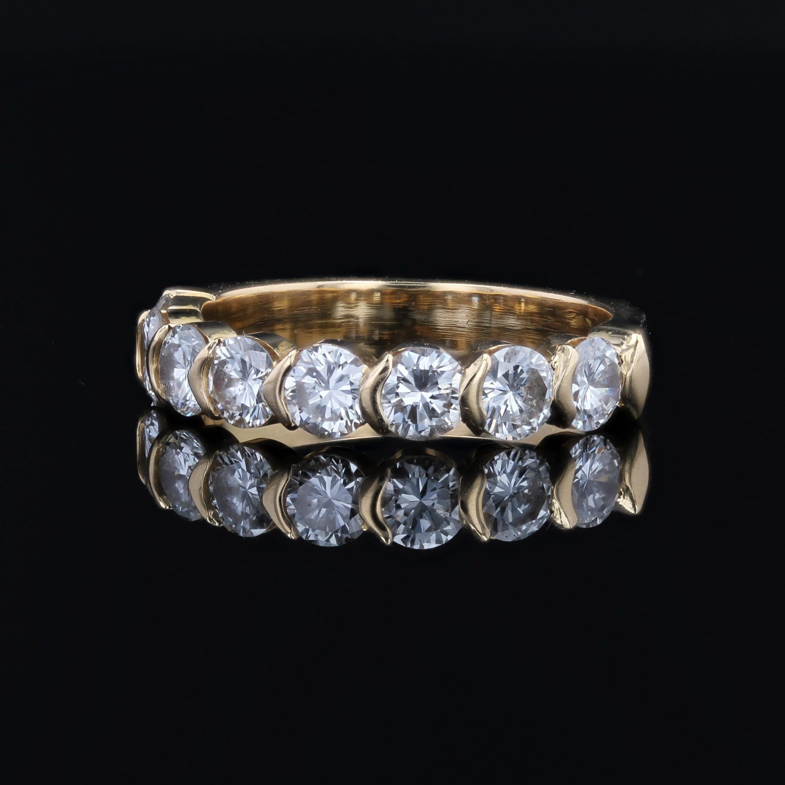 Donna Modern Diamond 18 Karat Yellow Gold Half Wedding Ring in vendita