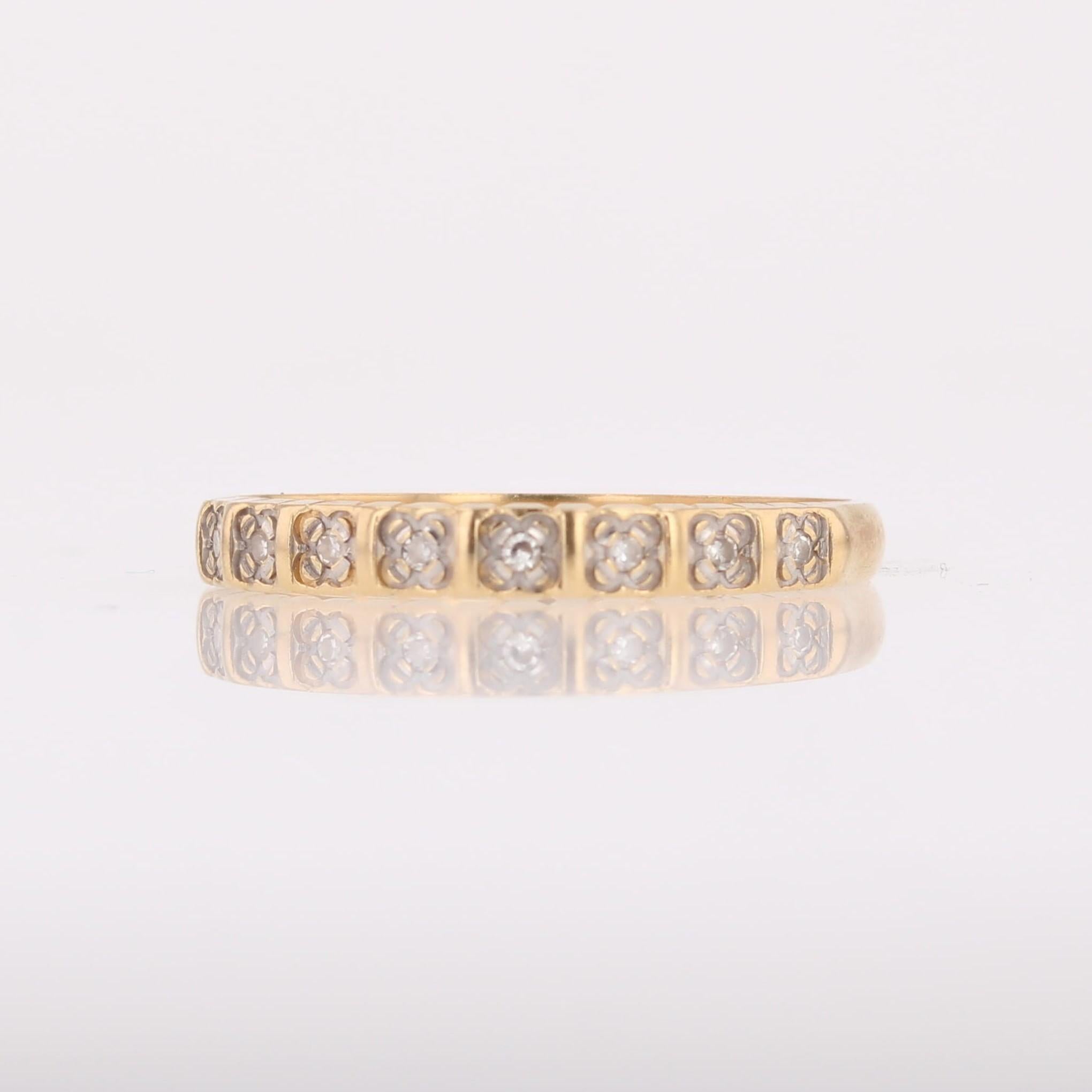 Taille brillant Demi alliance moderne en or jaune 18 carats avec diamant en vente