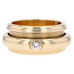 Modern Diamond 18 Karat Yellow Gold Piaget Possession Ring