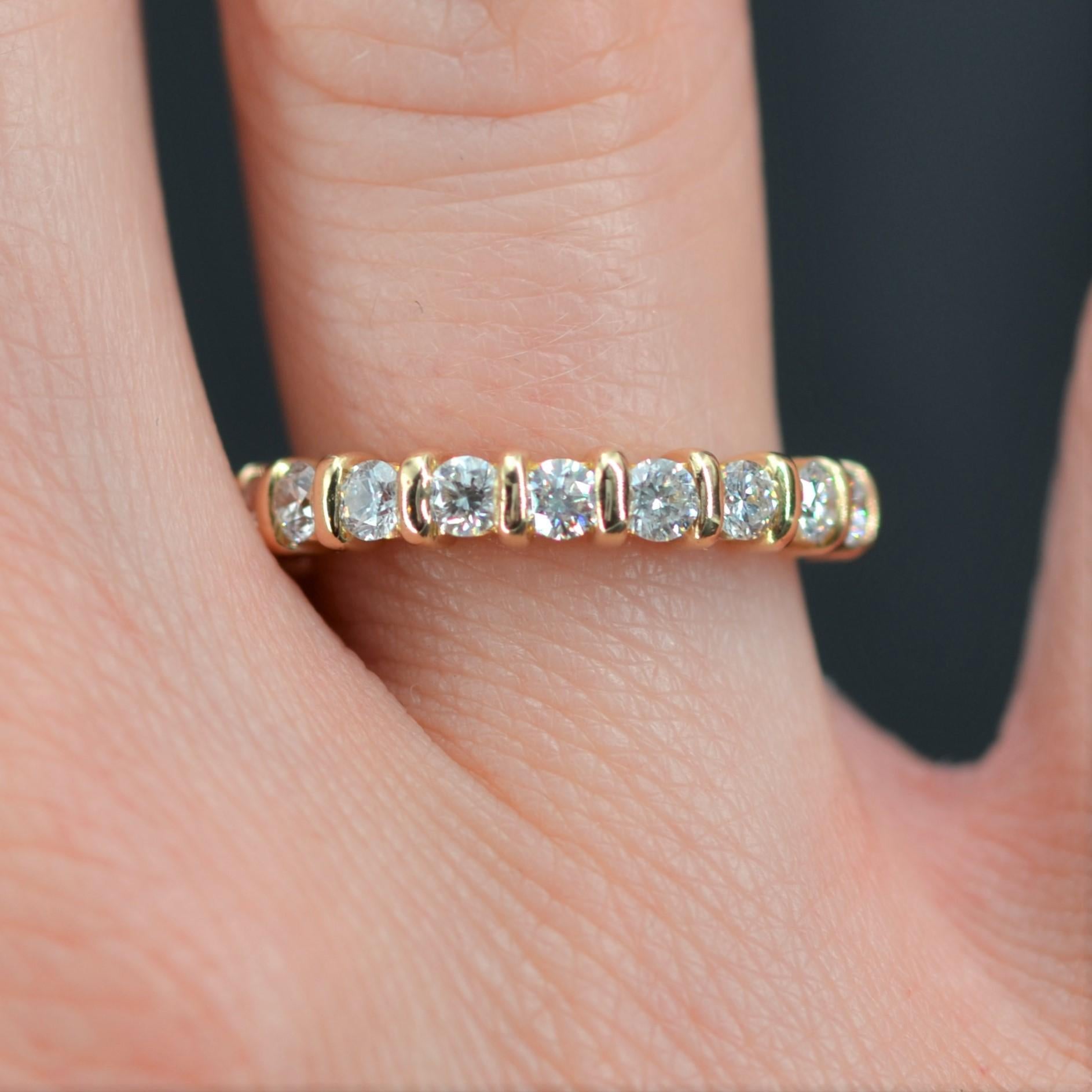 Modern Diamond 18 Karat Yellow Gold Wedding Ring For Sale 4