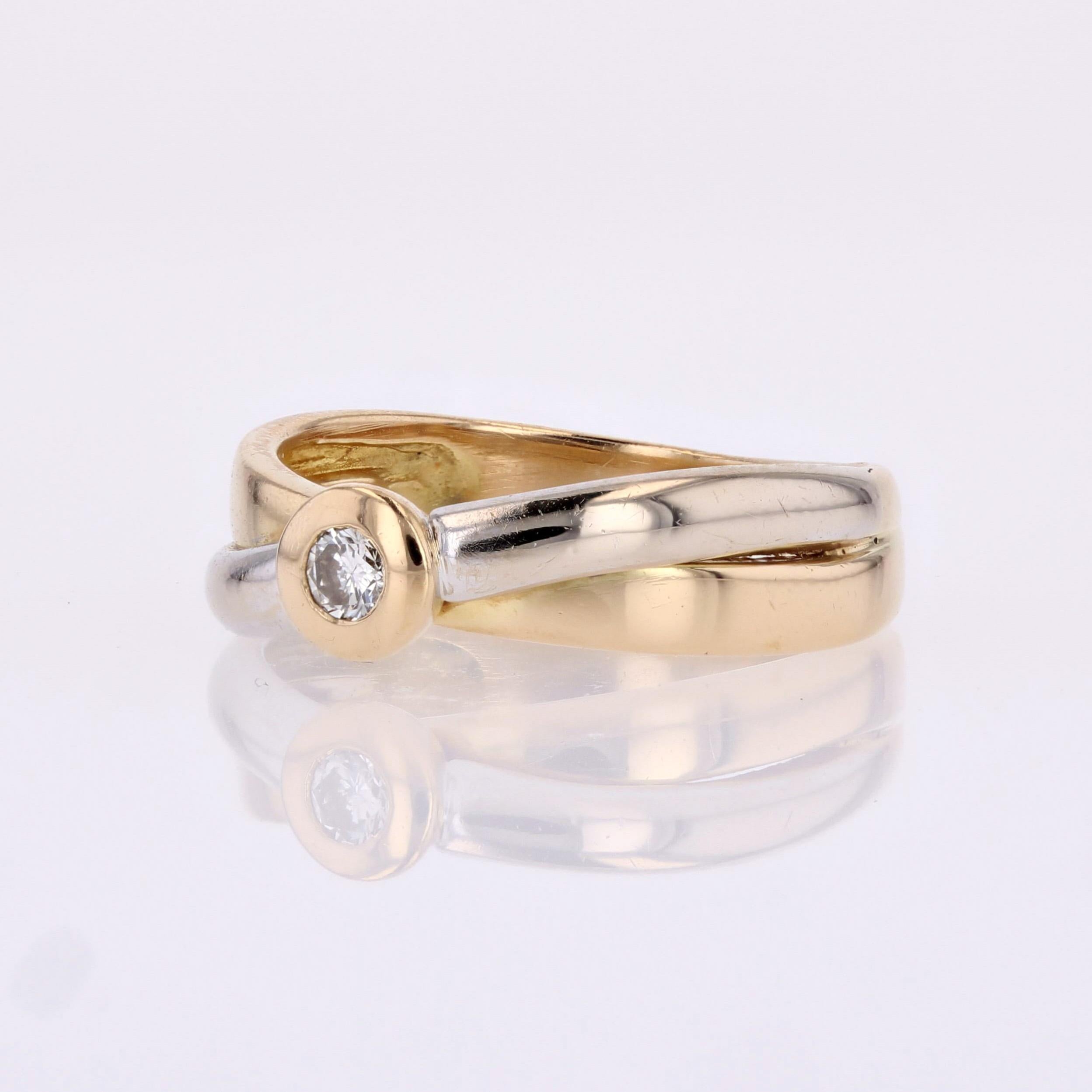 Modern Diamond 18 Karat Yellow White Gold Interlaced Ring In Good Condition For Sale In Poitiers, FR