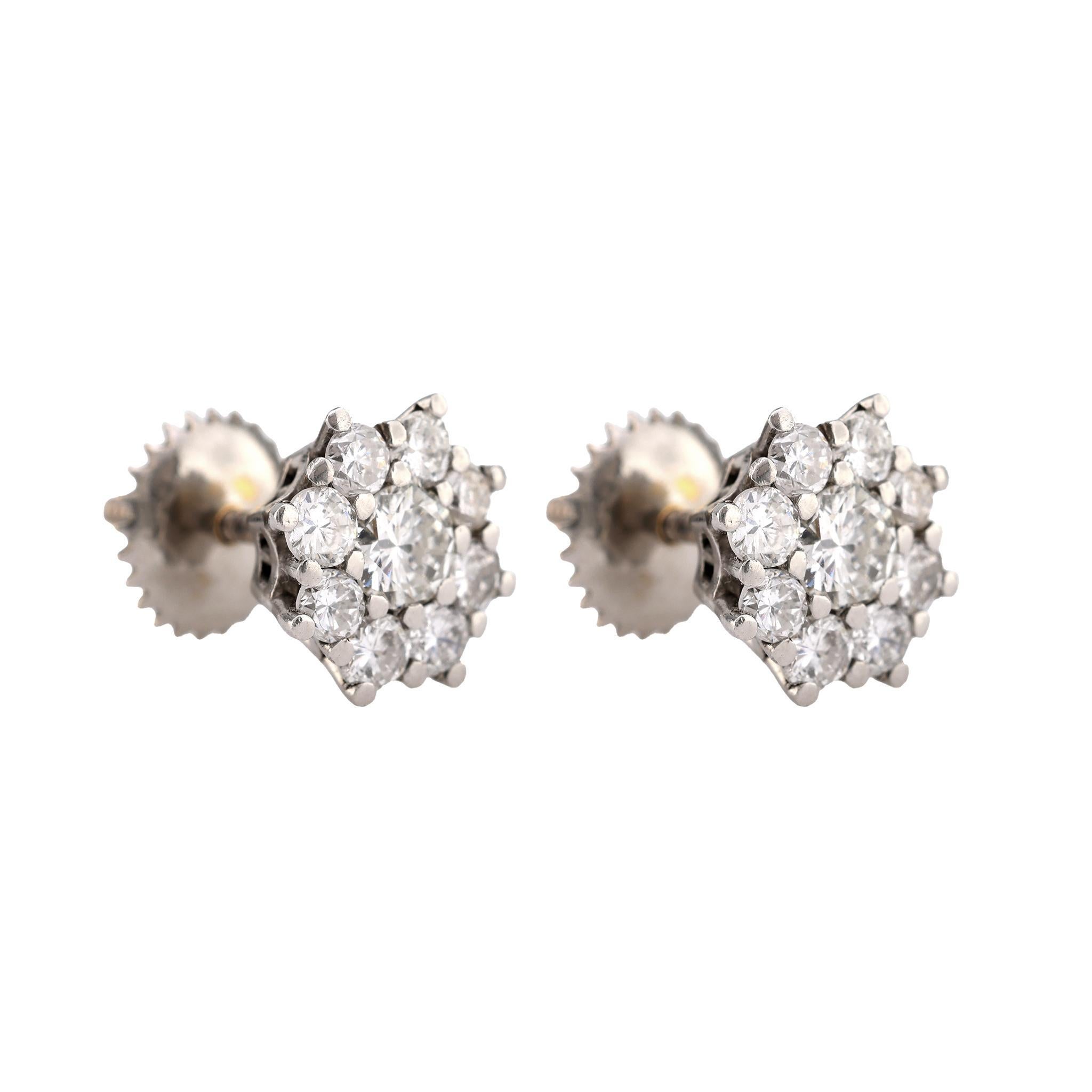 Taille brillant Boucles d'oreilles grappes modernes en or blanc 18 carats et diamants en vente