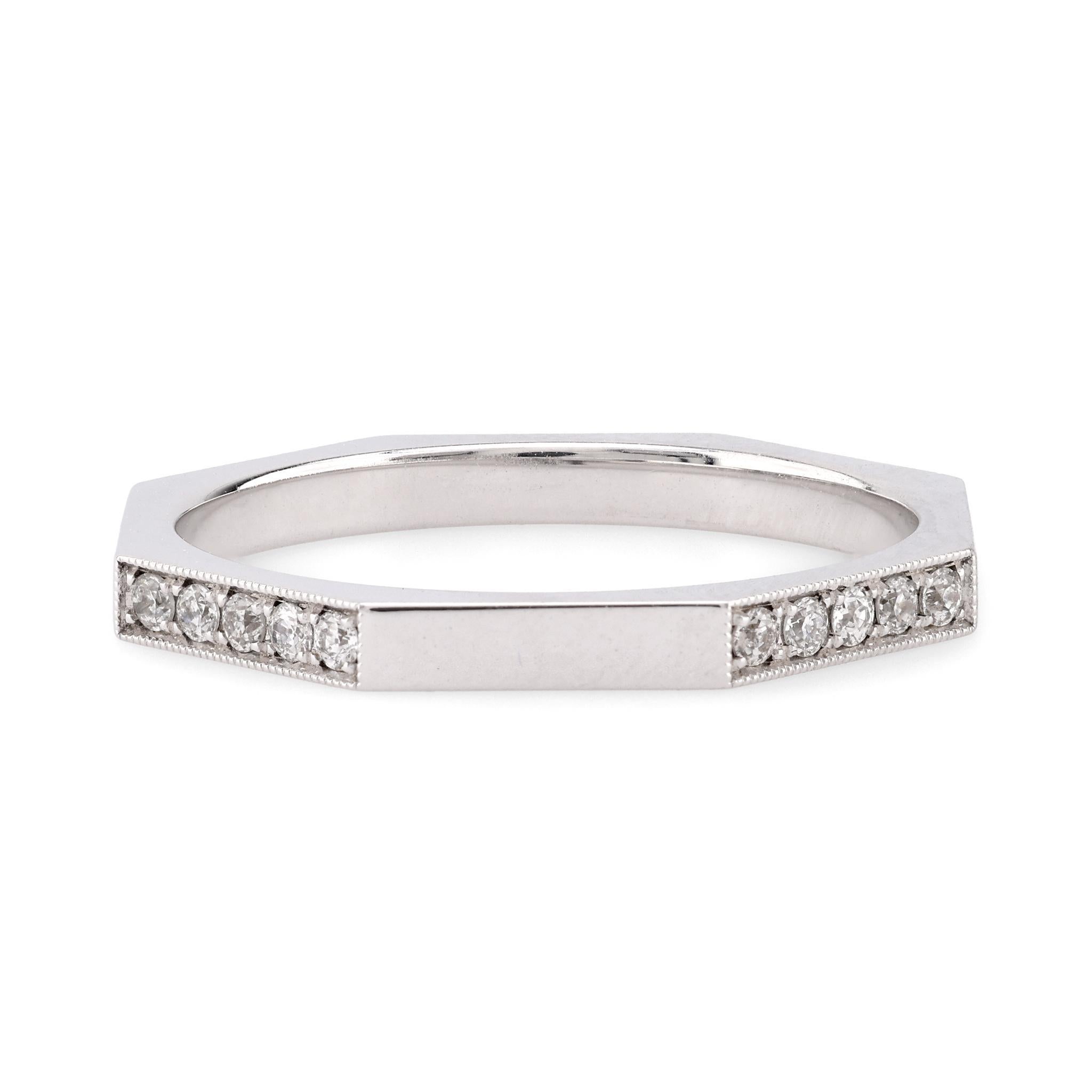 Moderner Diamant-Eternity-Ring aus 18 Karat Weißgold im Angebot