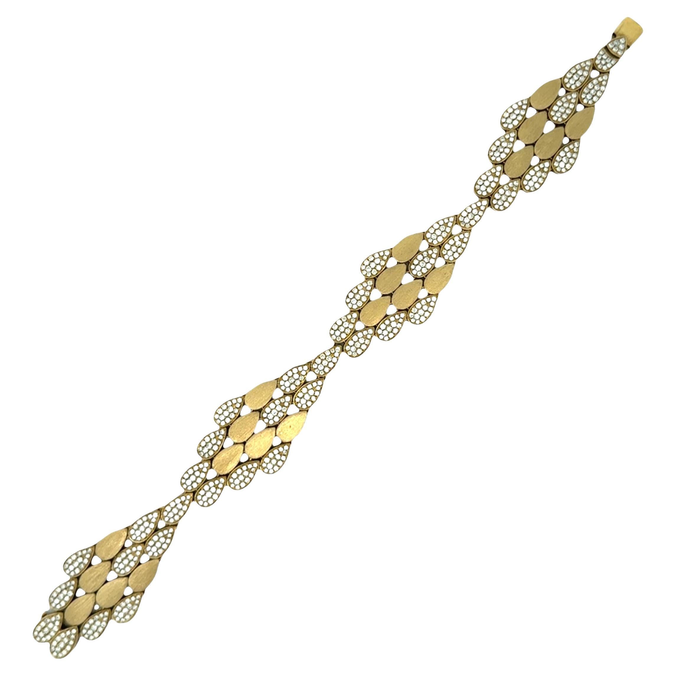 Modernes Diamant A Link Armband aus 18k Gelbgold