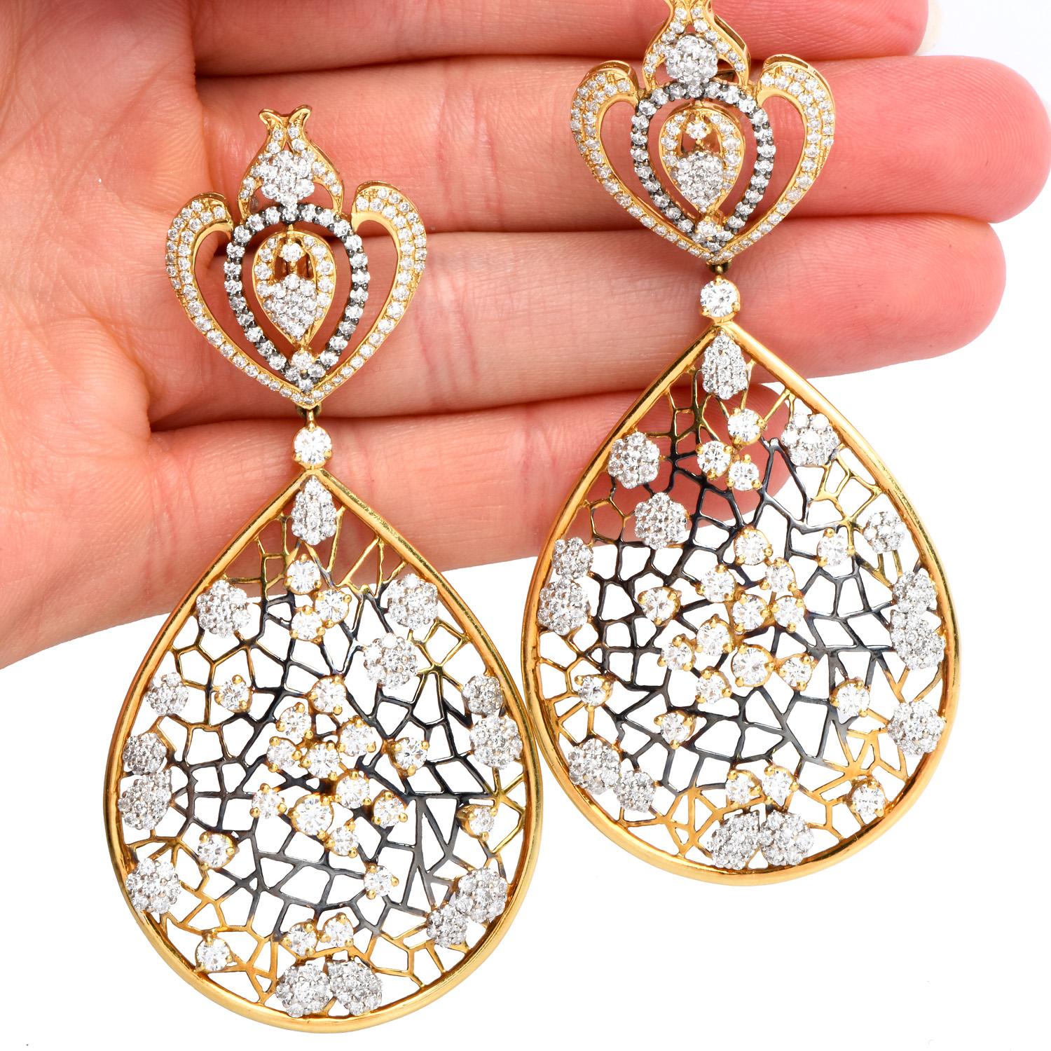Round Cut Modern Diamond 18K Yellow Gold Royalty Crown Web Dangle Drop Earrings For Sale