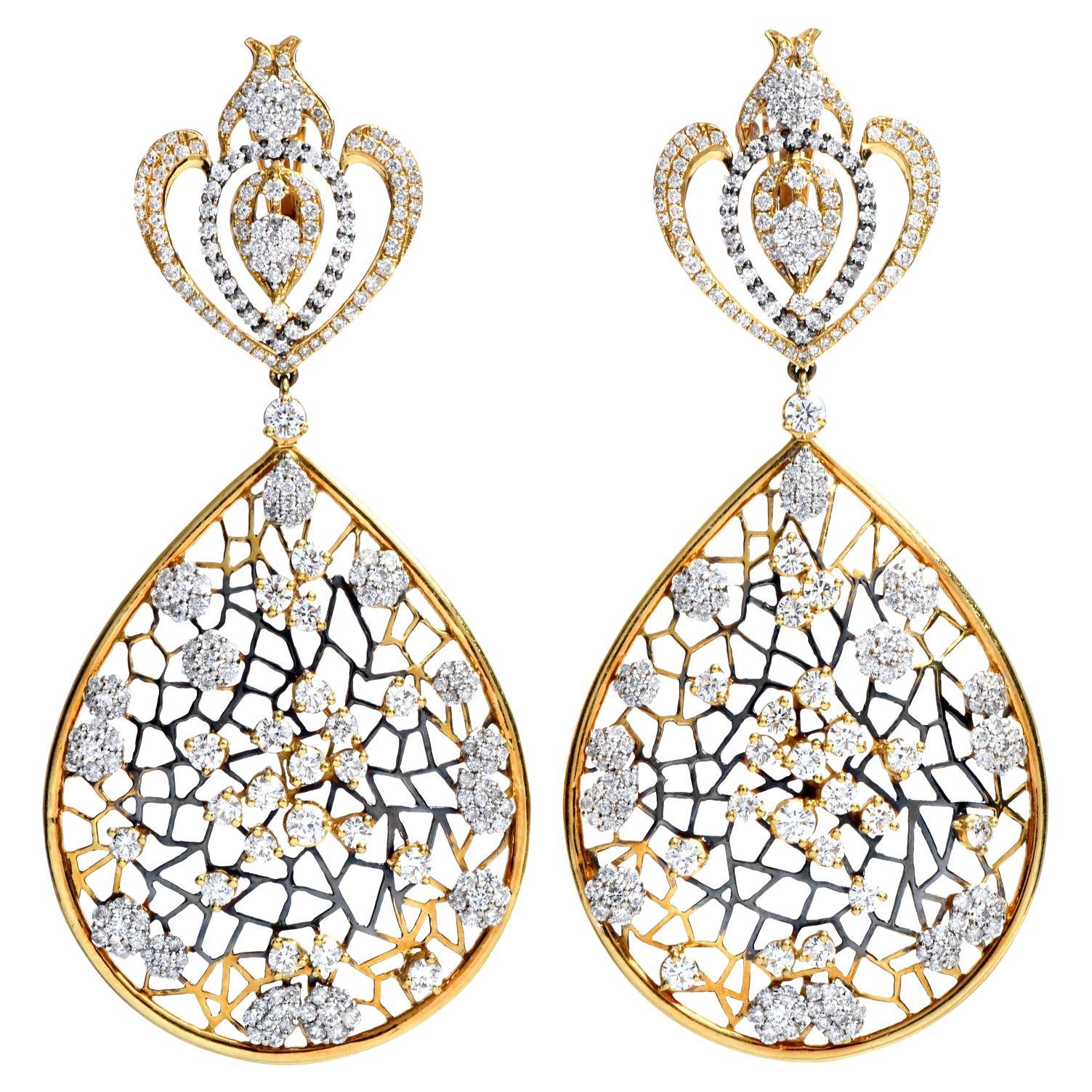 Modern Diamond 18K Yellow Gold Royalty Crown Web Dangle Drop Earrings For Sale