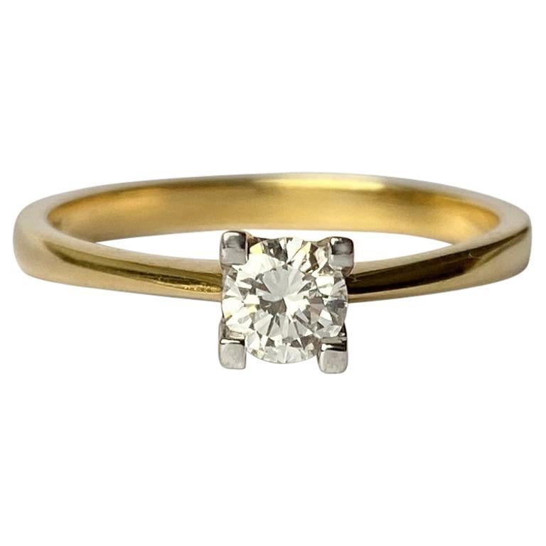 Solitär-Ring mit Diamant und 18 Karat Gold