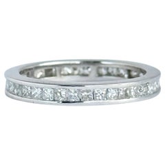 Anello a eternità moderno con diamante e oro bianco da 18 carati