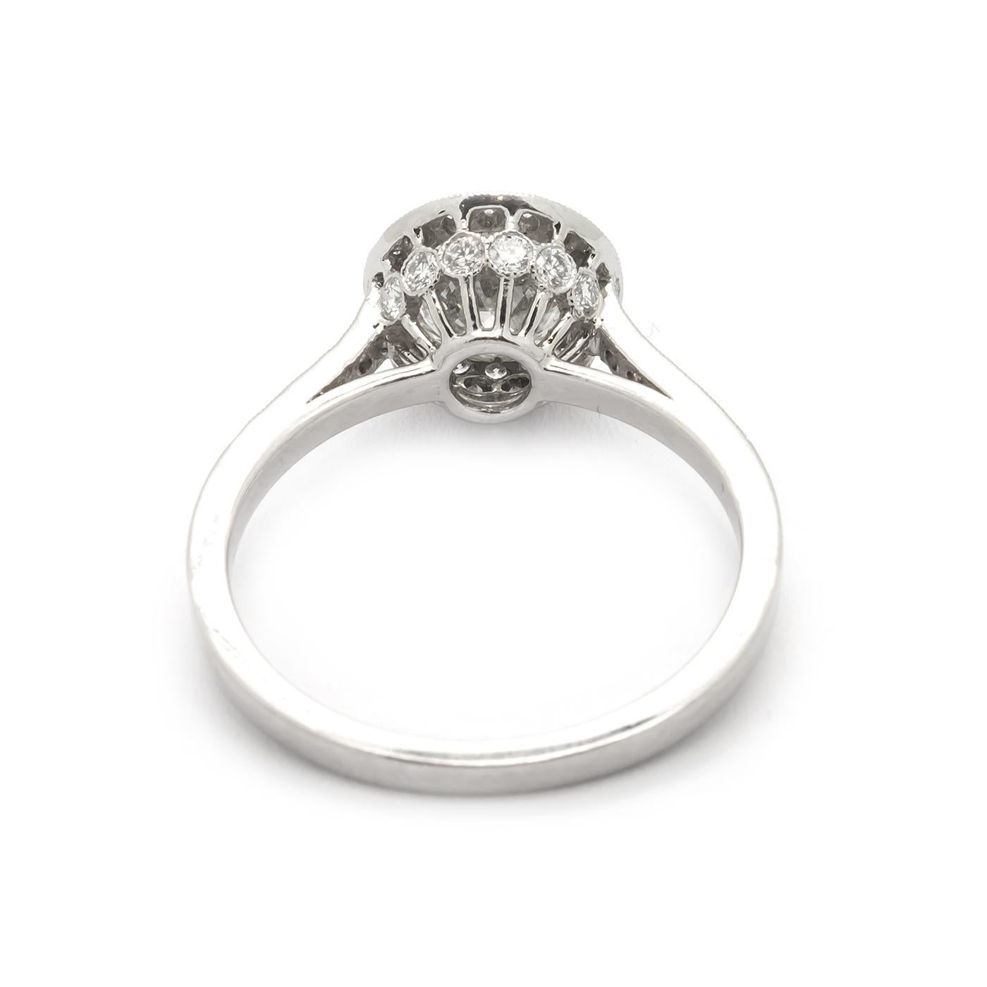 Anello moderno con diamante e aureola in platino, 1,00 carati in vendita 1