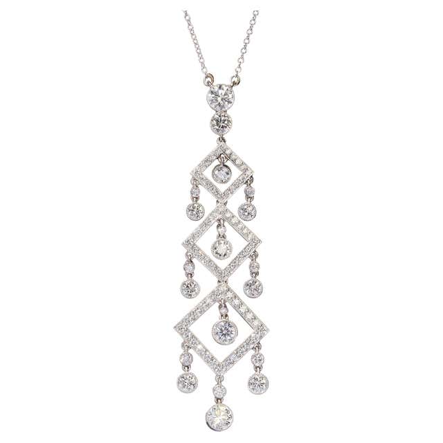 Diamond and Platinum Floral Cluster Drop Pendant For Sale at 1stDibs