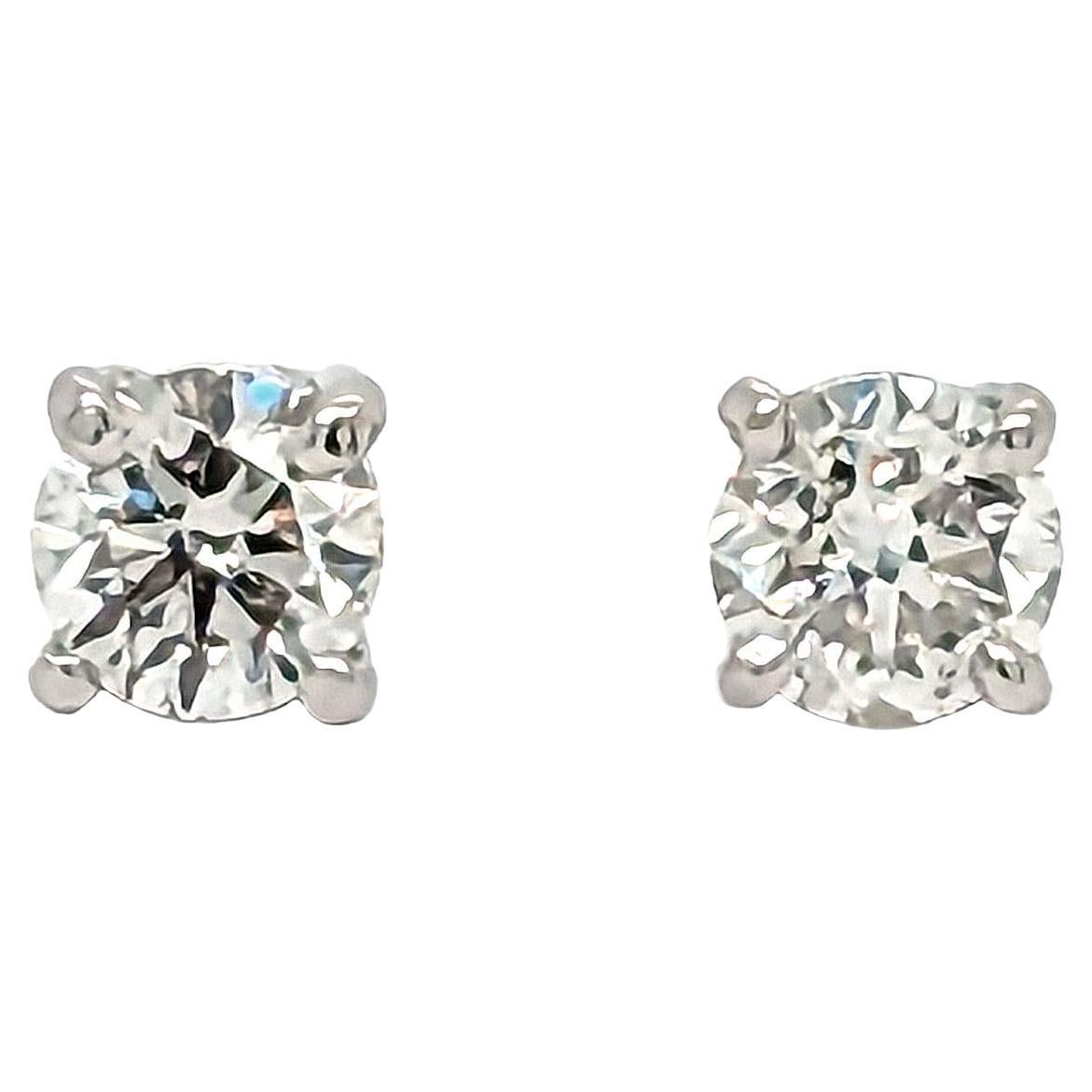 Modern Diamond And White Gold Stud Earrings, 0.52 Carats For Sale