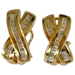 Vintage Modern Diamond Baguette 14 Karat Yellow Gold Lever Back Pierced Earrings