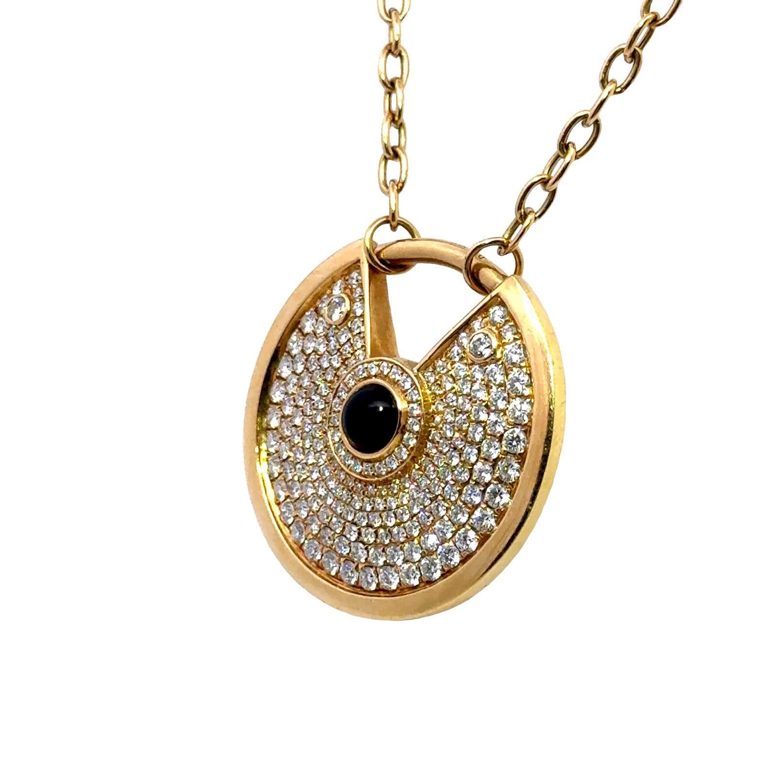 Modern Diamond Cabochon Onyx 18 Karat Yellow Gold Amulette Pendant Necklace For Sale 3