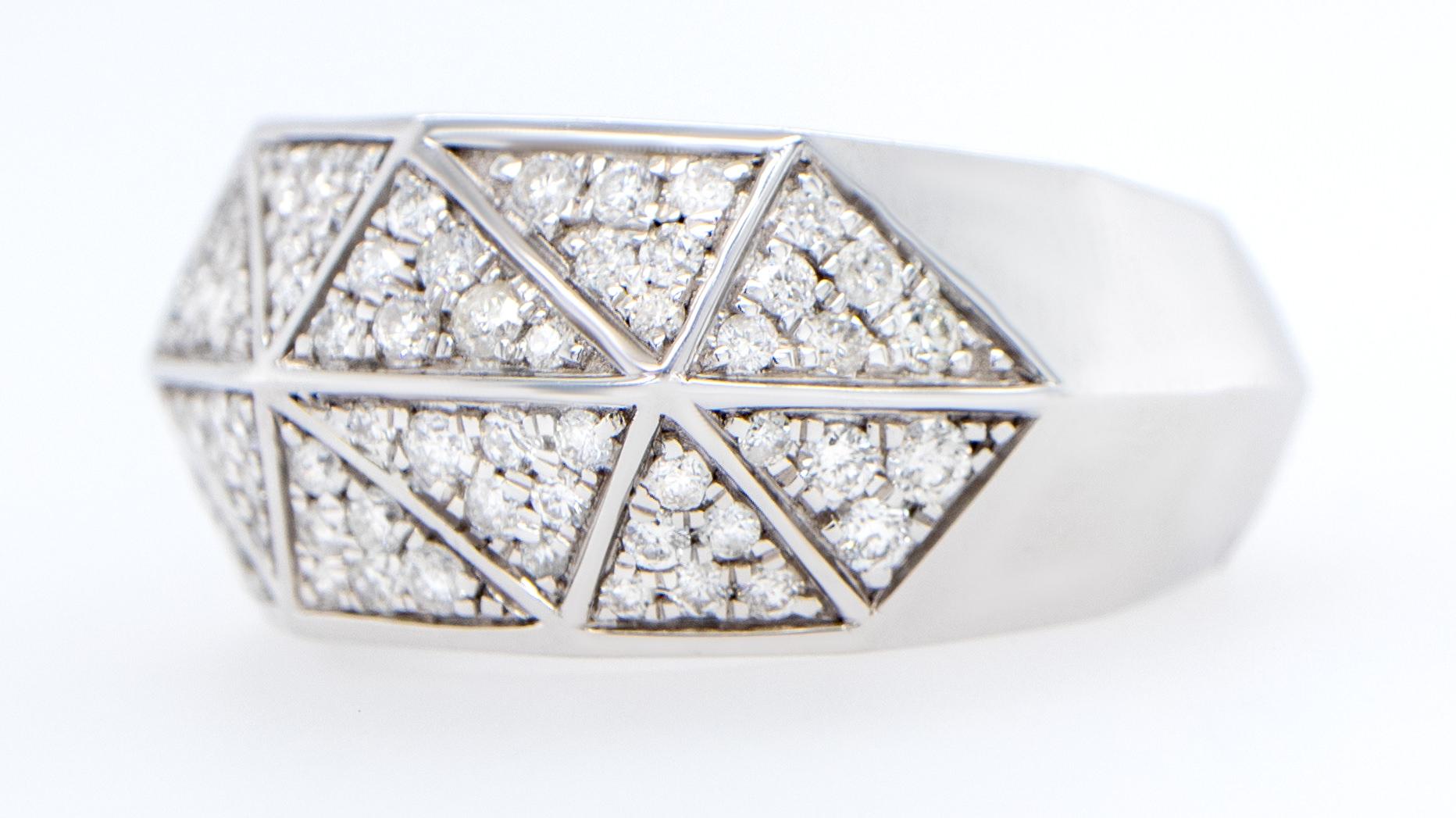 Modern Diamond Cluster Cocktail Ring 18K White Gold For Sale 2