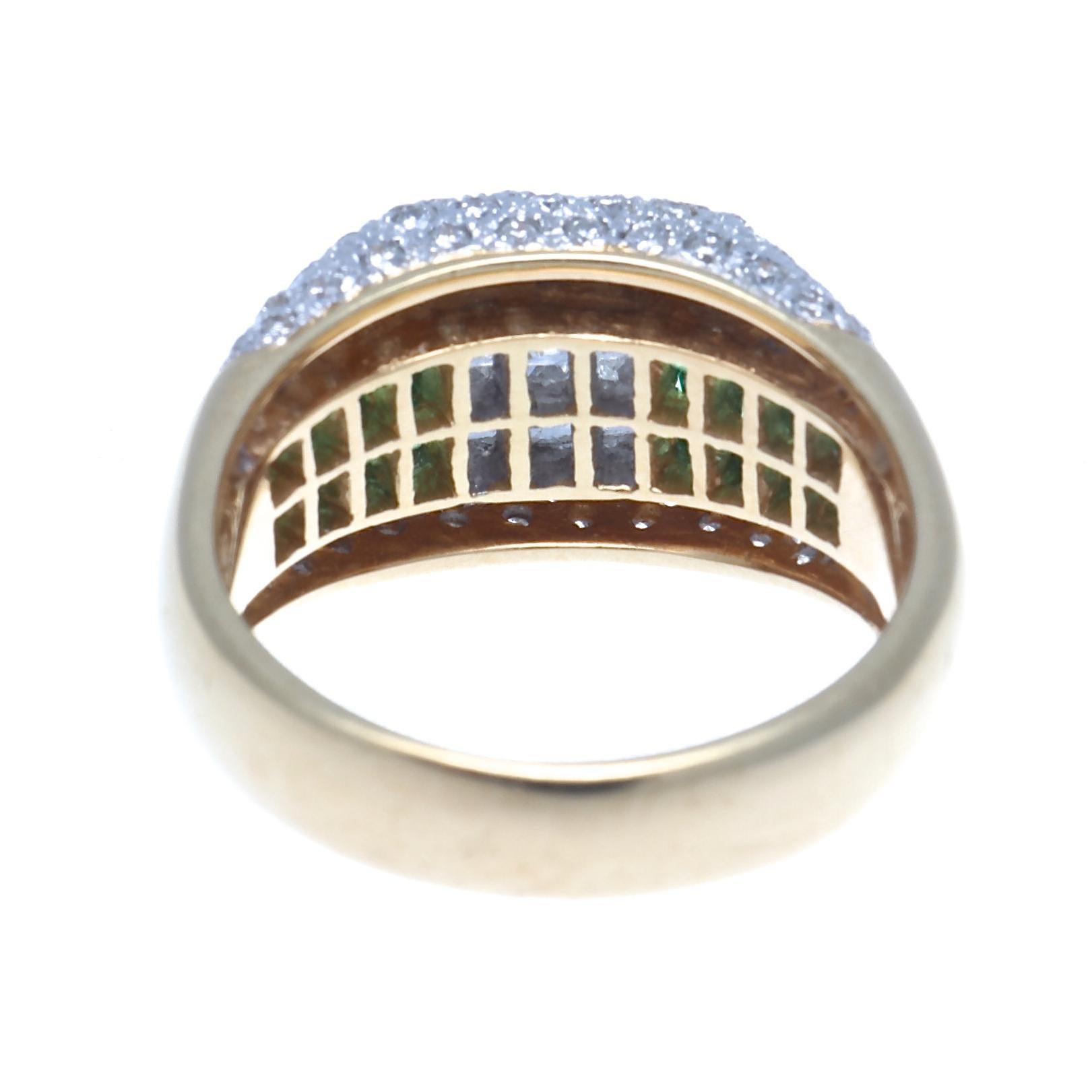 Modern Diamond Demantoid Garnet Gold Ring In New Condition In Beverly Hills, CA