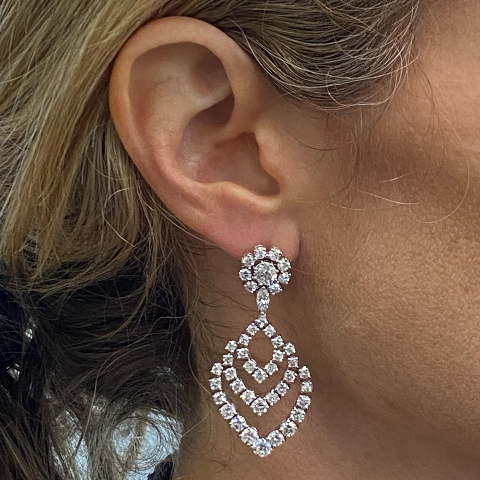 Women's Modern Diamond Drop Dangle 18 Karat White Gold Earrings 9.0 Carat Total Weight