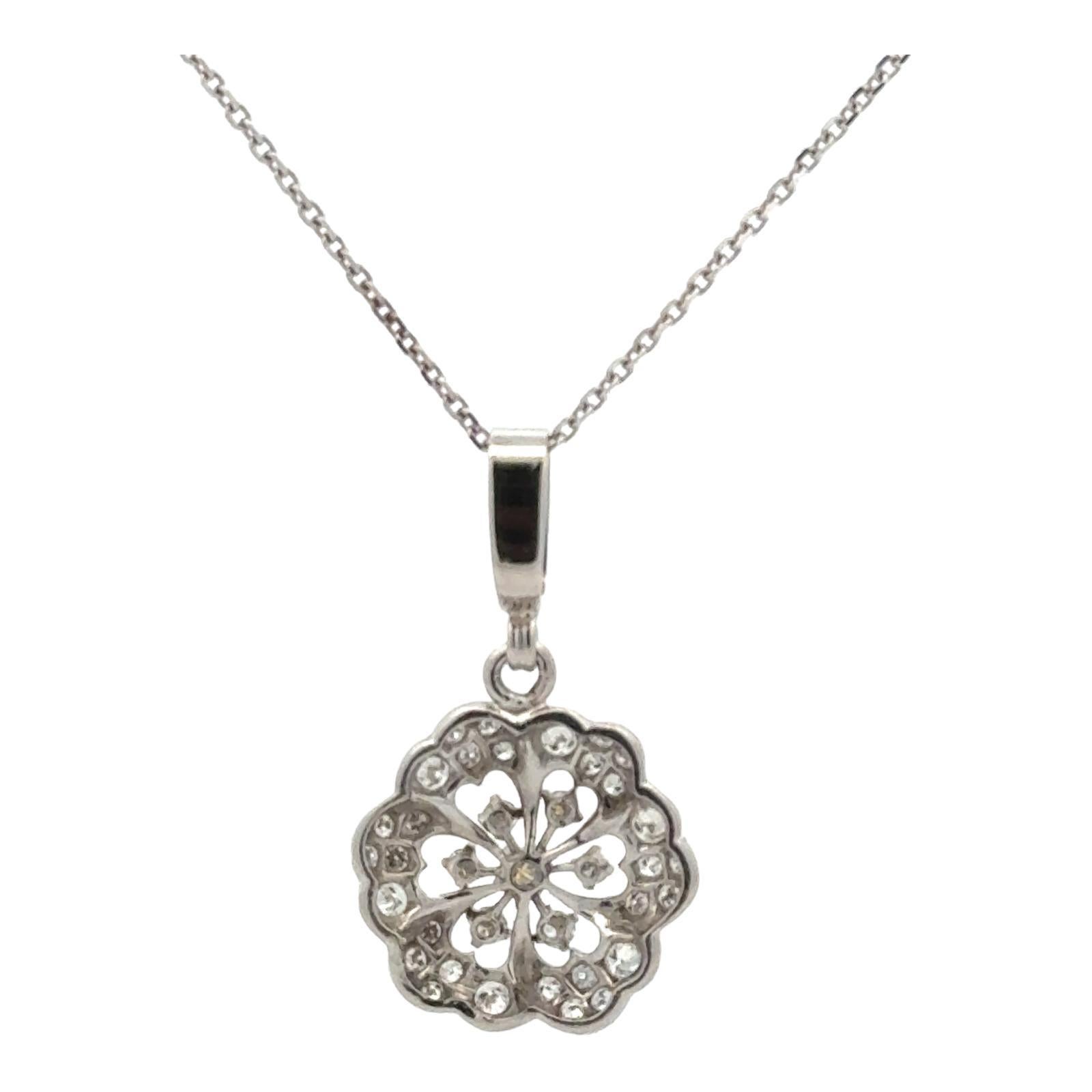 Modern Diamond Floral Platinum 14 Karat White Gold Pendant Necklace In Excellent Condition For Sale In Boca Raton, FL