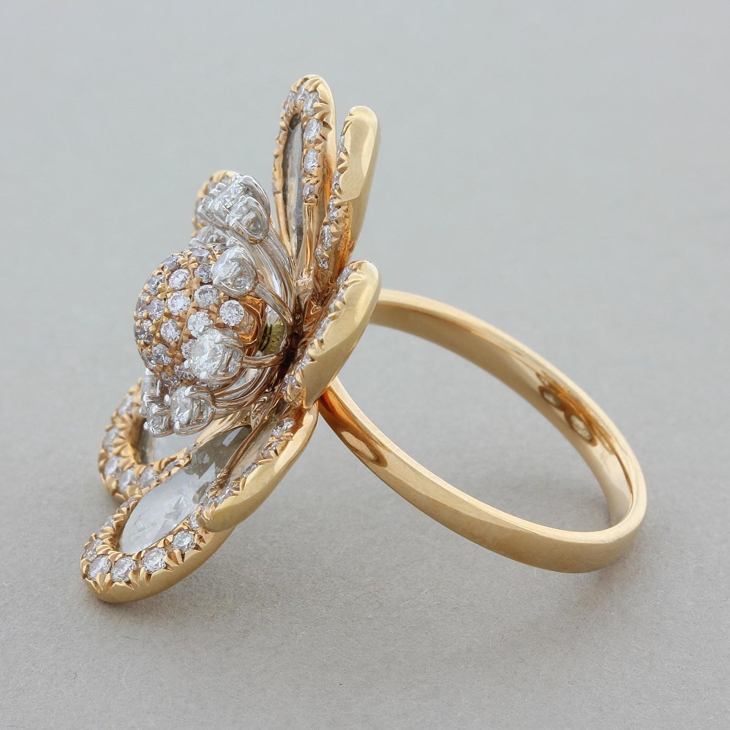 Modern Diamond Gold Flower Ring In New Condition In Beverly Hills, CA