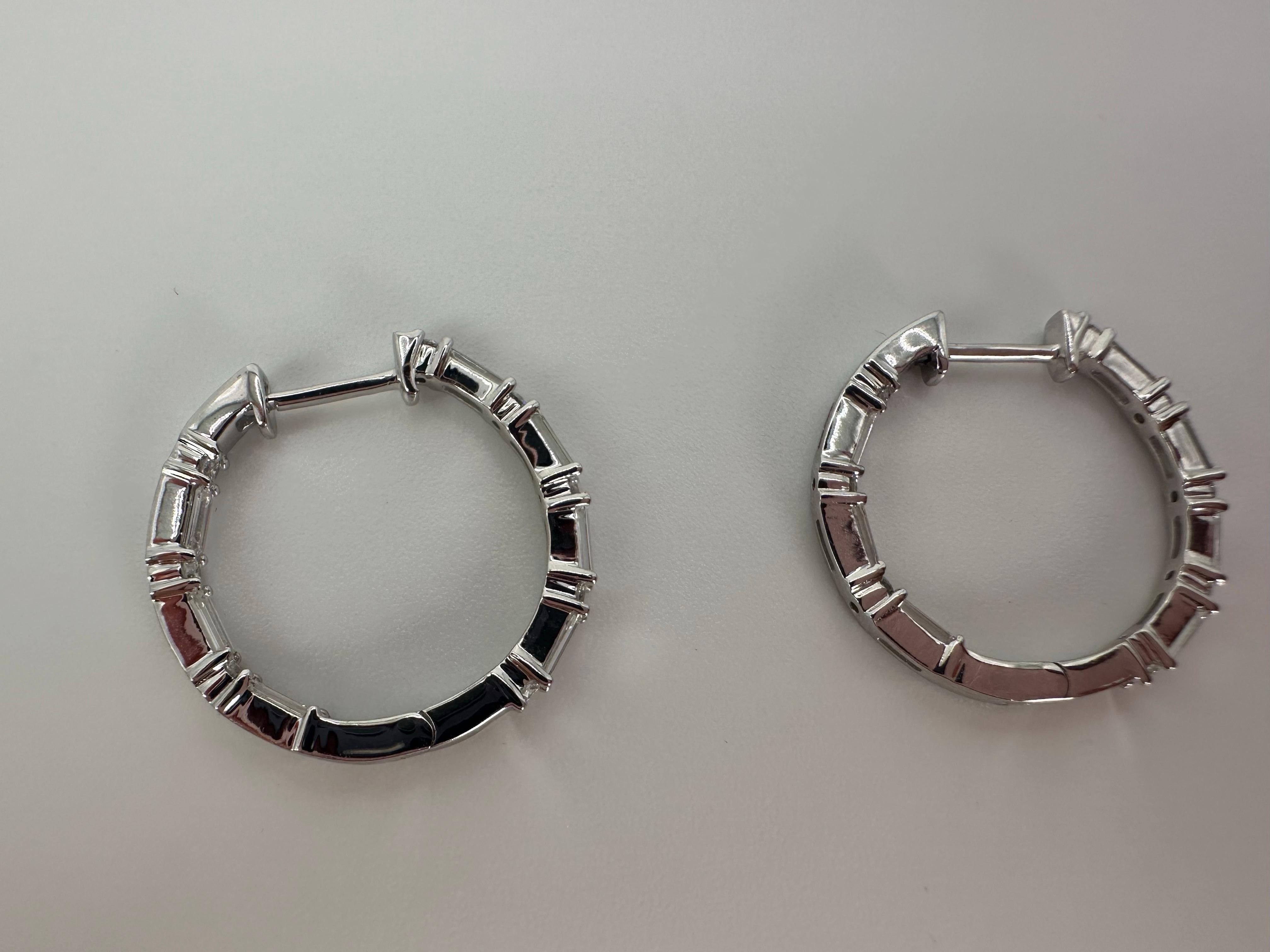 The Moderns boucle d'oreille diamant boucle d'oreille diamant taille émeraude or 14KT Pour hommes en vente