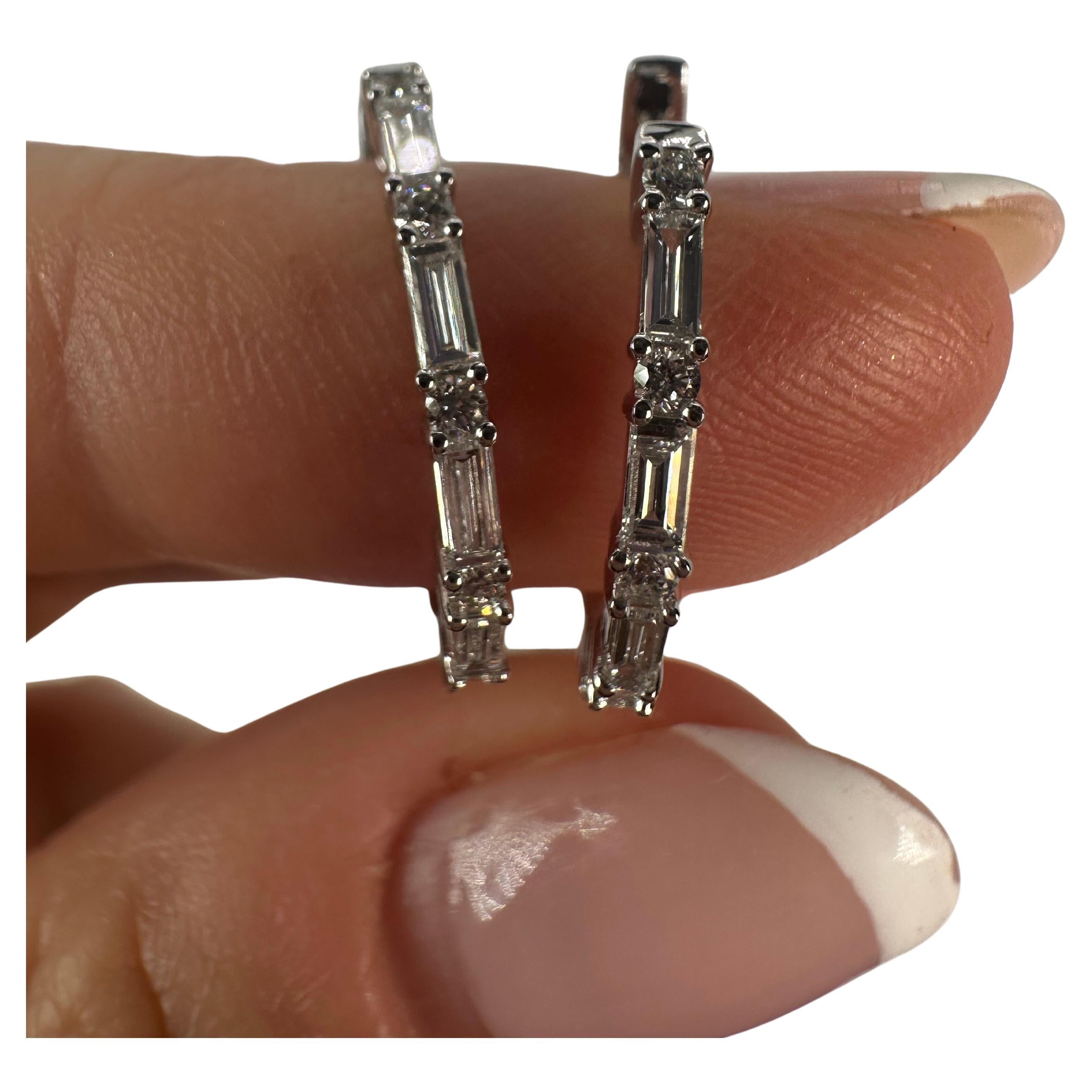 The Moderns boucle d'oreille diamant boucle d'oreille diamant taille émeraude or 14KT en vente
