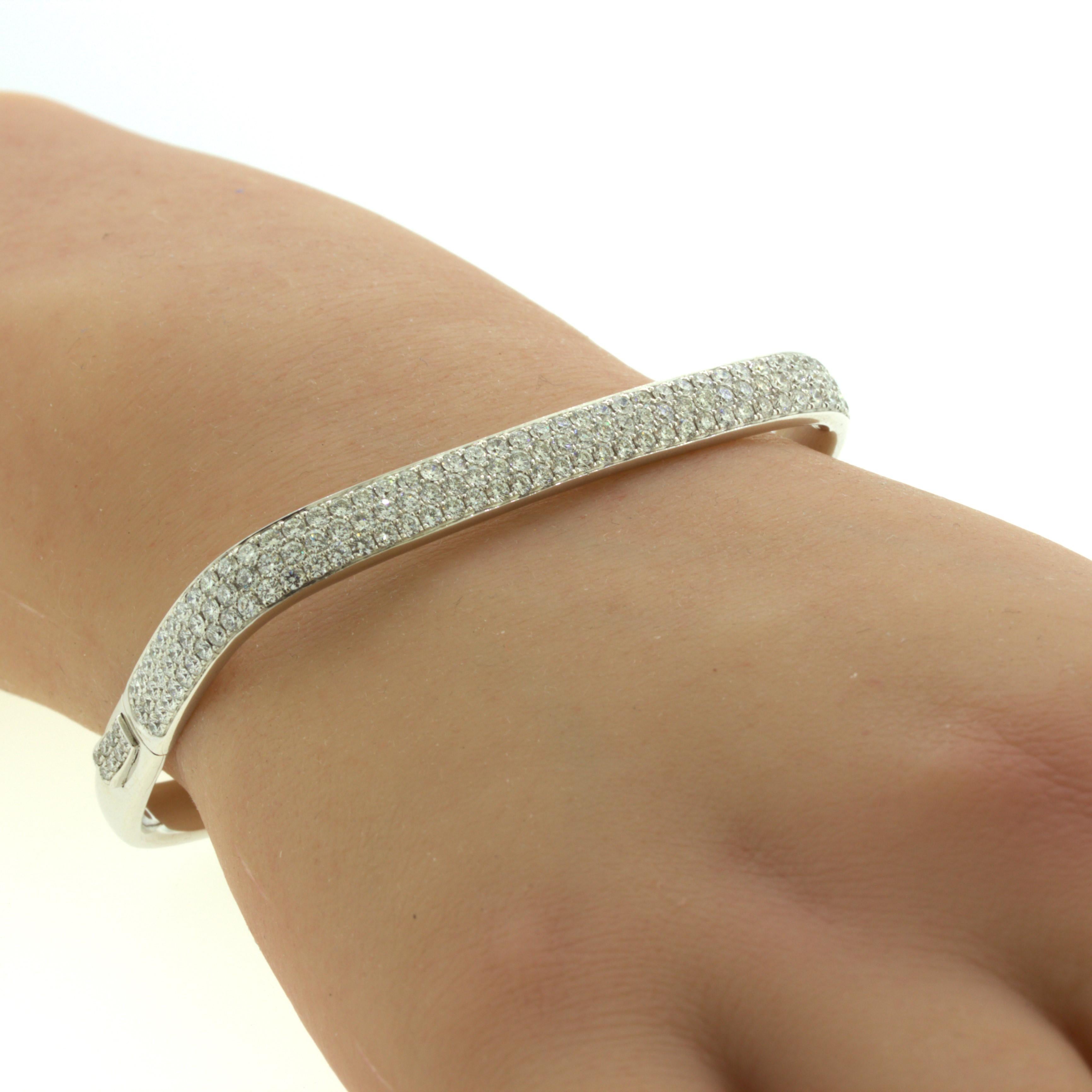 Modern Diamond Pave 18K White Gold Bangle Bracelet For Sale 3