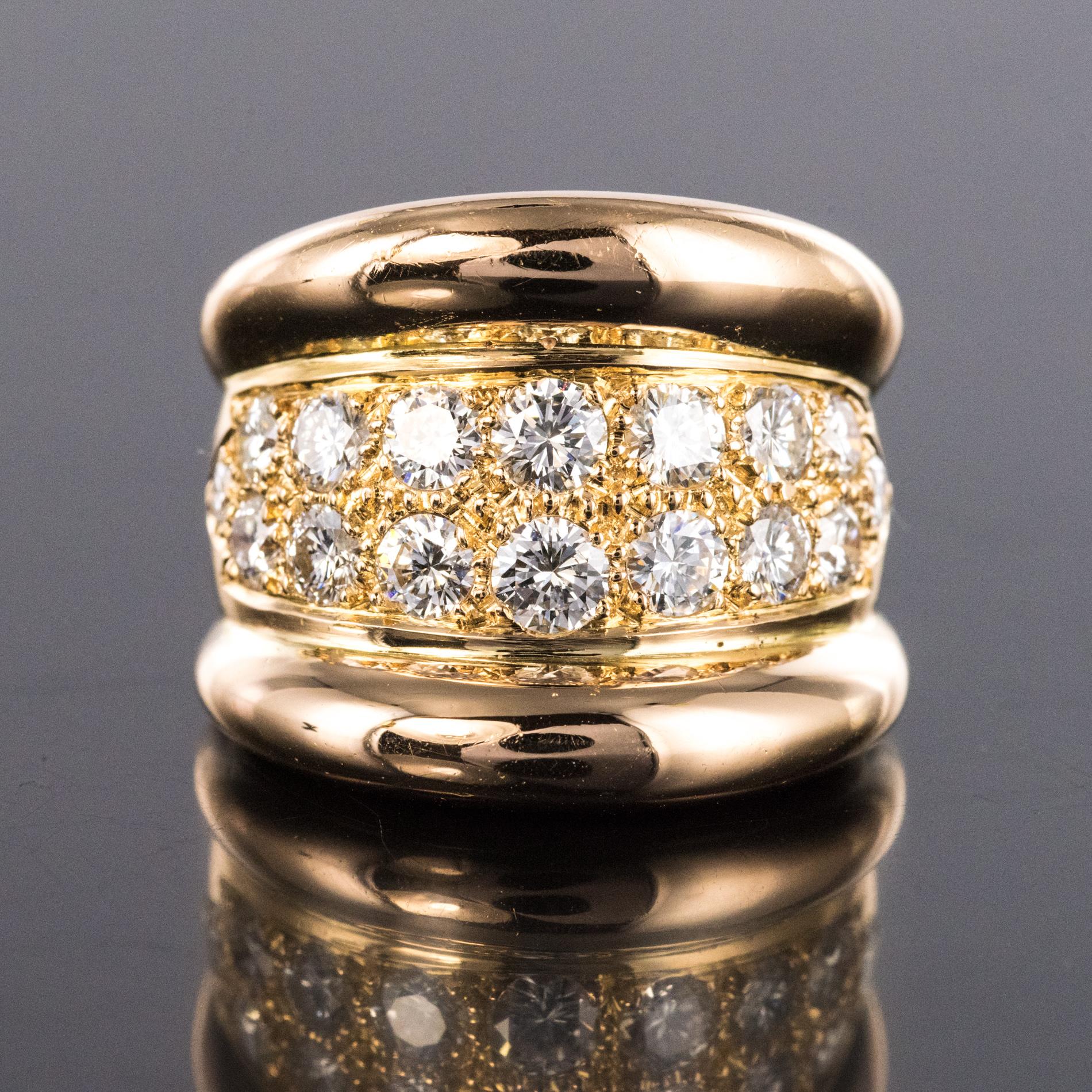 Modern Diamond Paved Gadroon 18 Karat Rose Gold Massive Ring For Sale 6