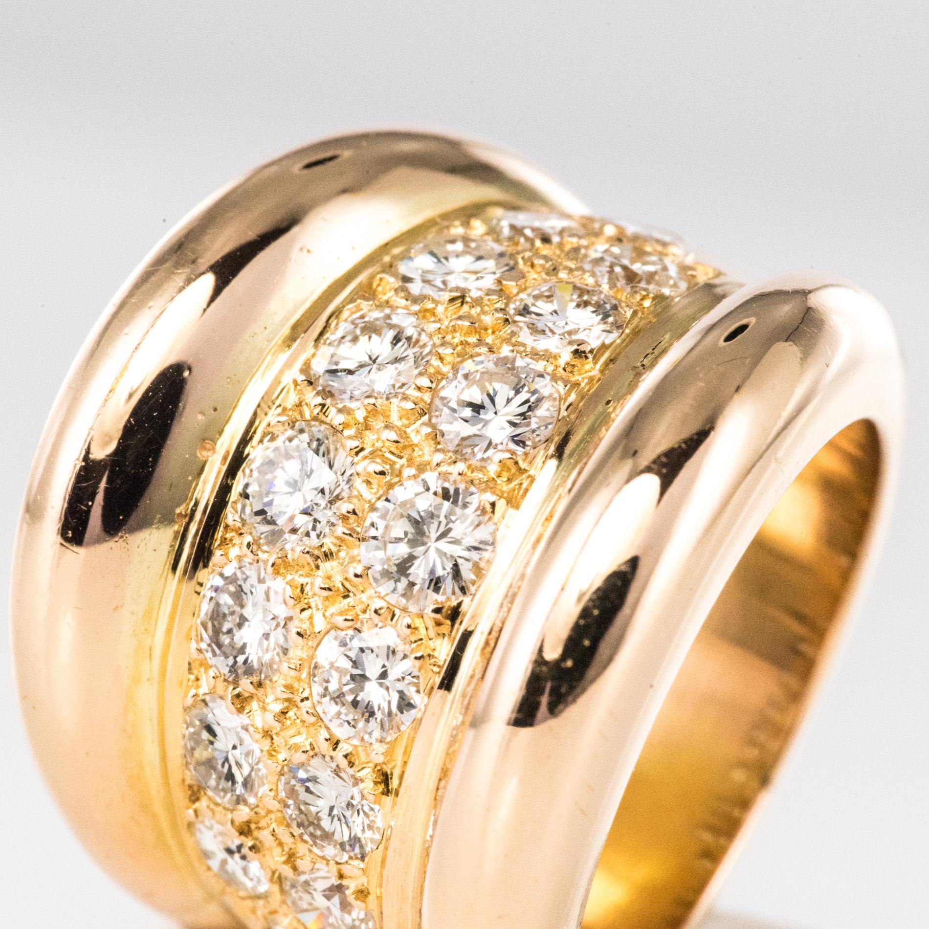 Modern Diamond Paved Gadroon 18 Karat Rose Gold Massive Ring For Sale 2