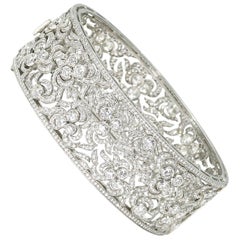 Brazalete moderno de diamantes en platino, 11,23 quilates
