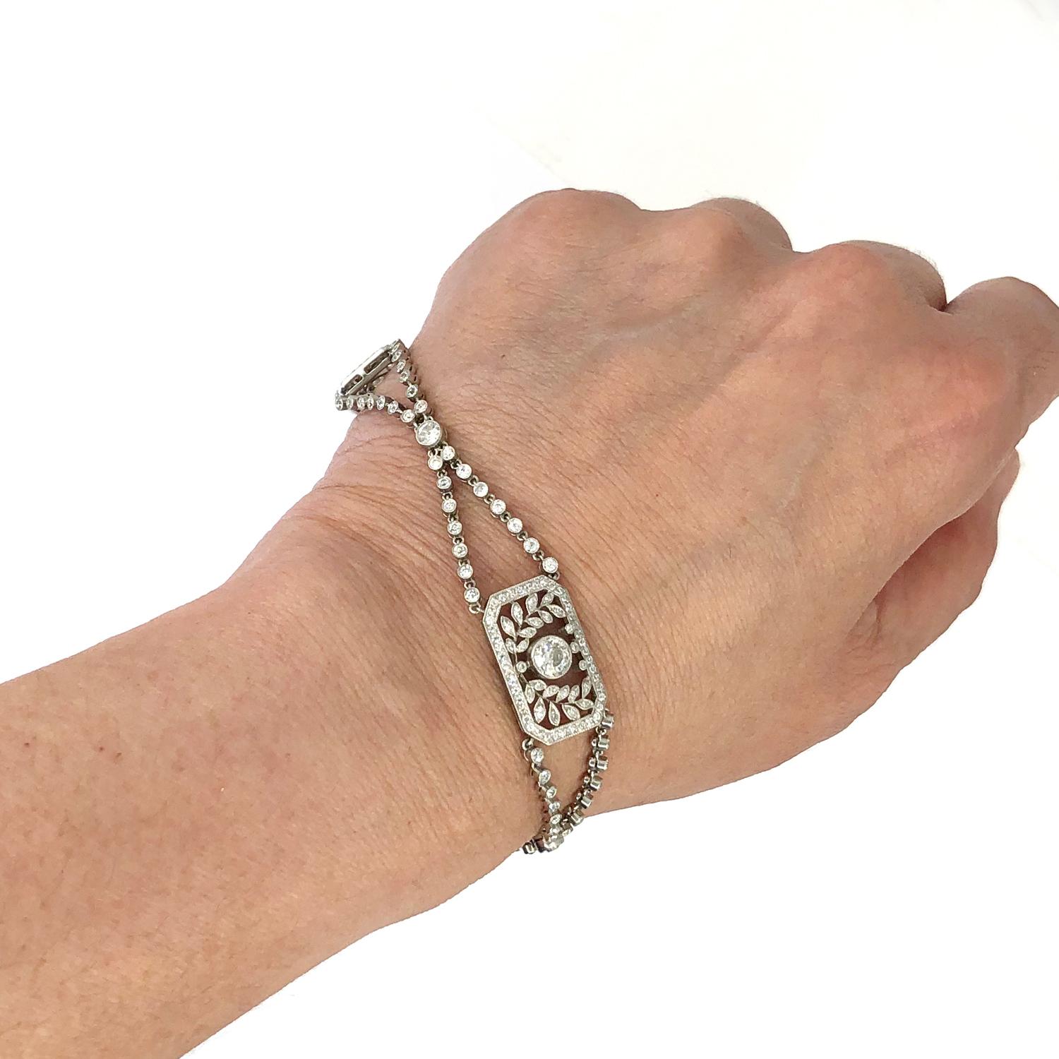 Modern Diamond Platinum Bracelet In Good Condition For Sale In New York, NY