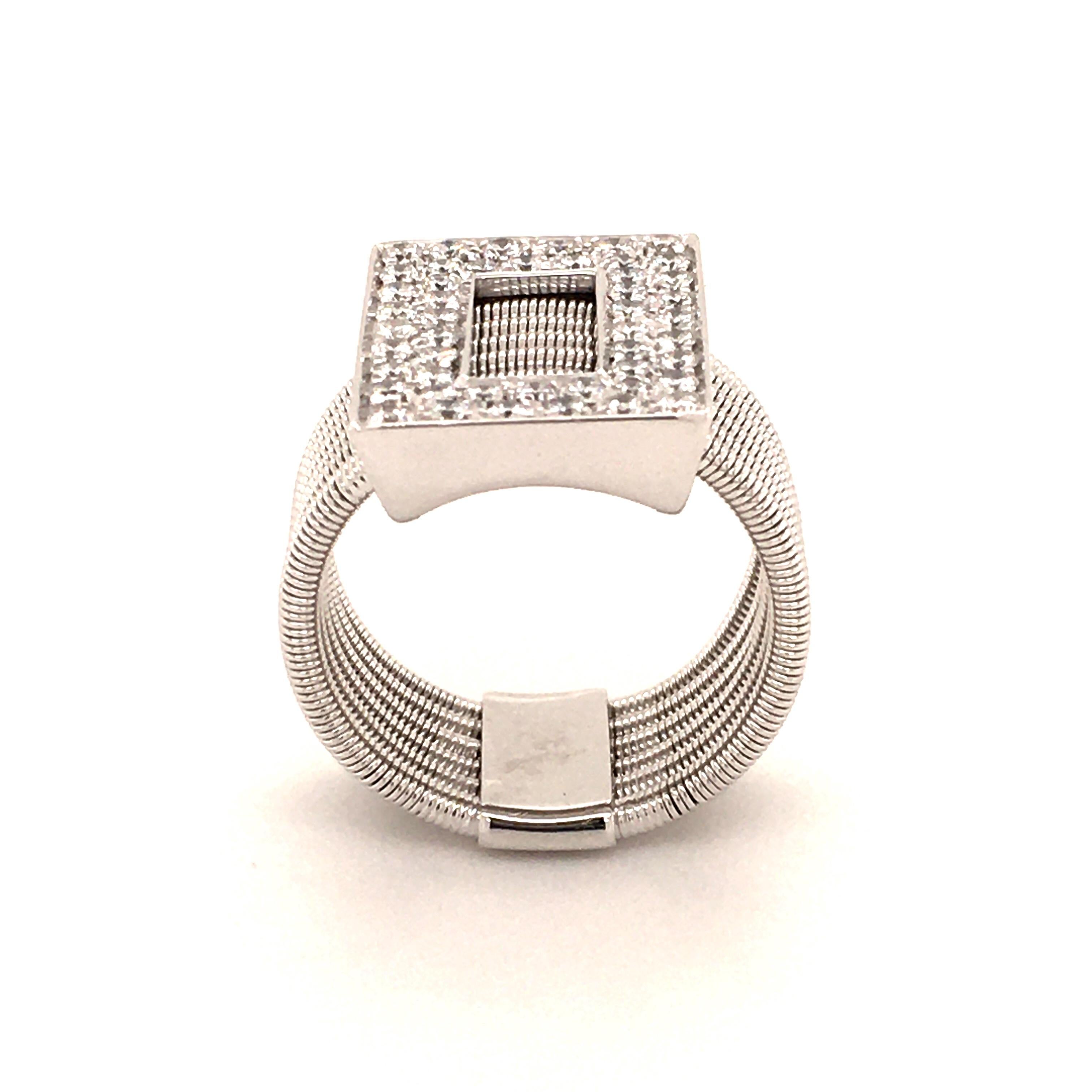 Modern Diamond Ring in 18 Karat White Gold 1