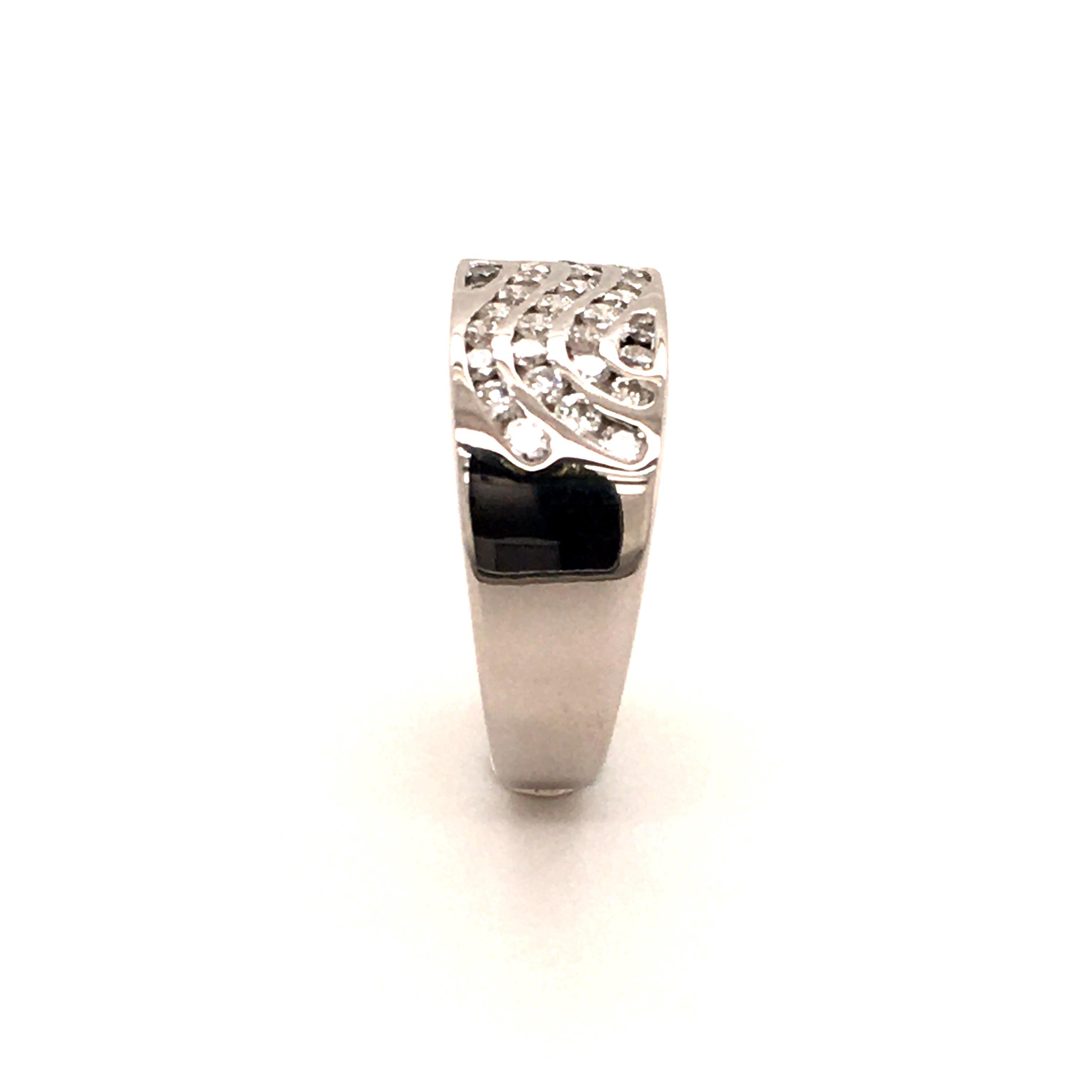Modern Diamond Ring in 18 Karat White Gold 3