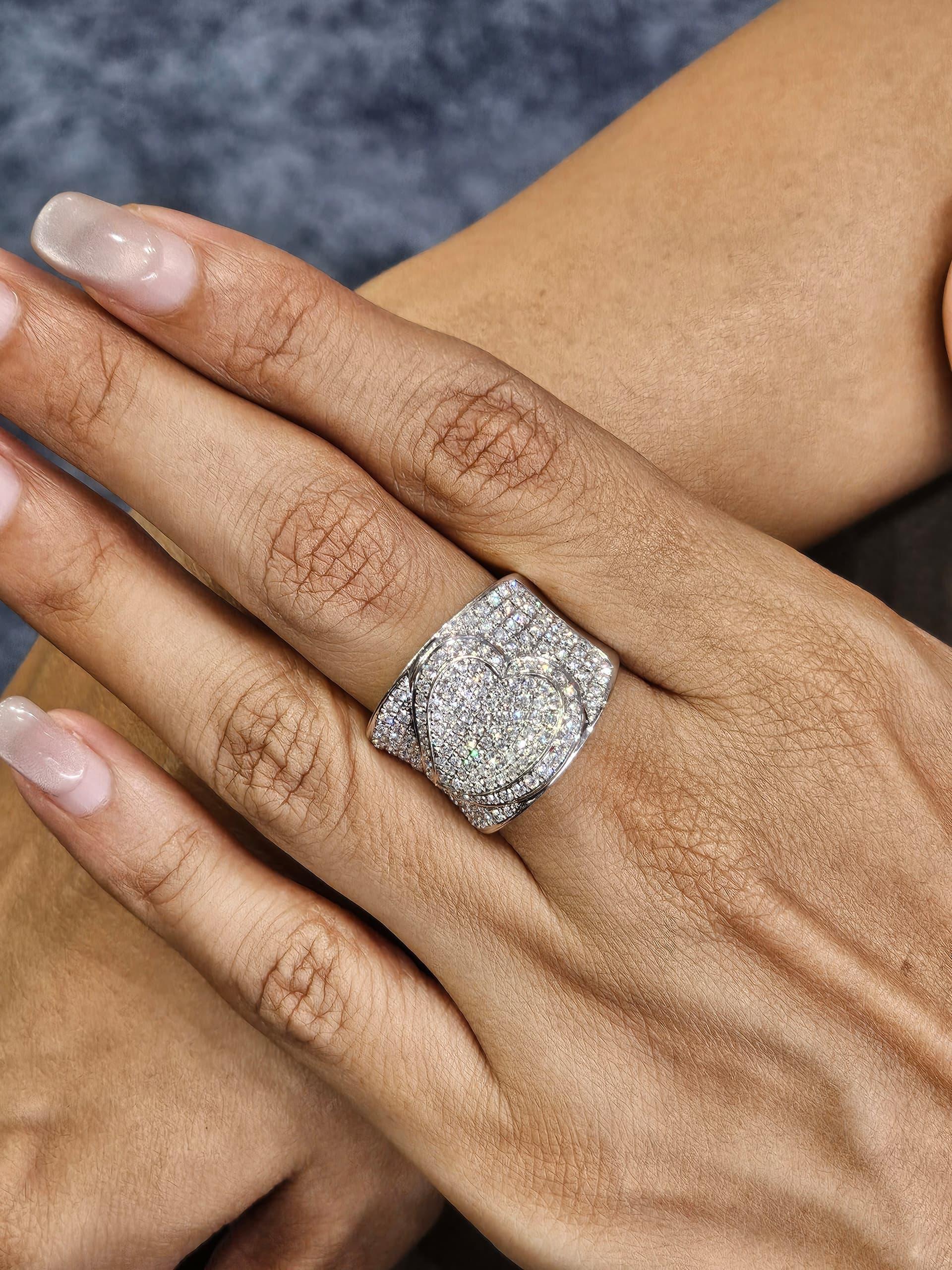 Moderner Diamant-Statement-Ring aus 18 Karat Weißgold - Kühne Eleganz im Angebot 1