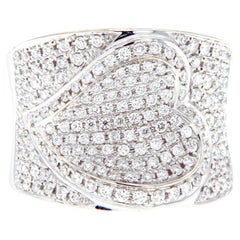 Modern Diamond Statement Ring in 18K White Gold – Bold Elegance