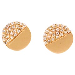 Clous d'oreilles modernes en or jaune brossé 14 carats et diamants d'un poids de 0,33 carat