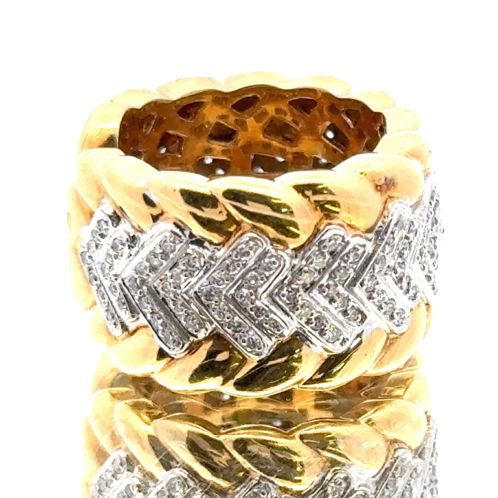 Modern Diamond Textured 18 Karat Yellow Gold Wide Band Ring Size 6.5 For Sale 7
