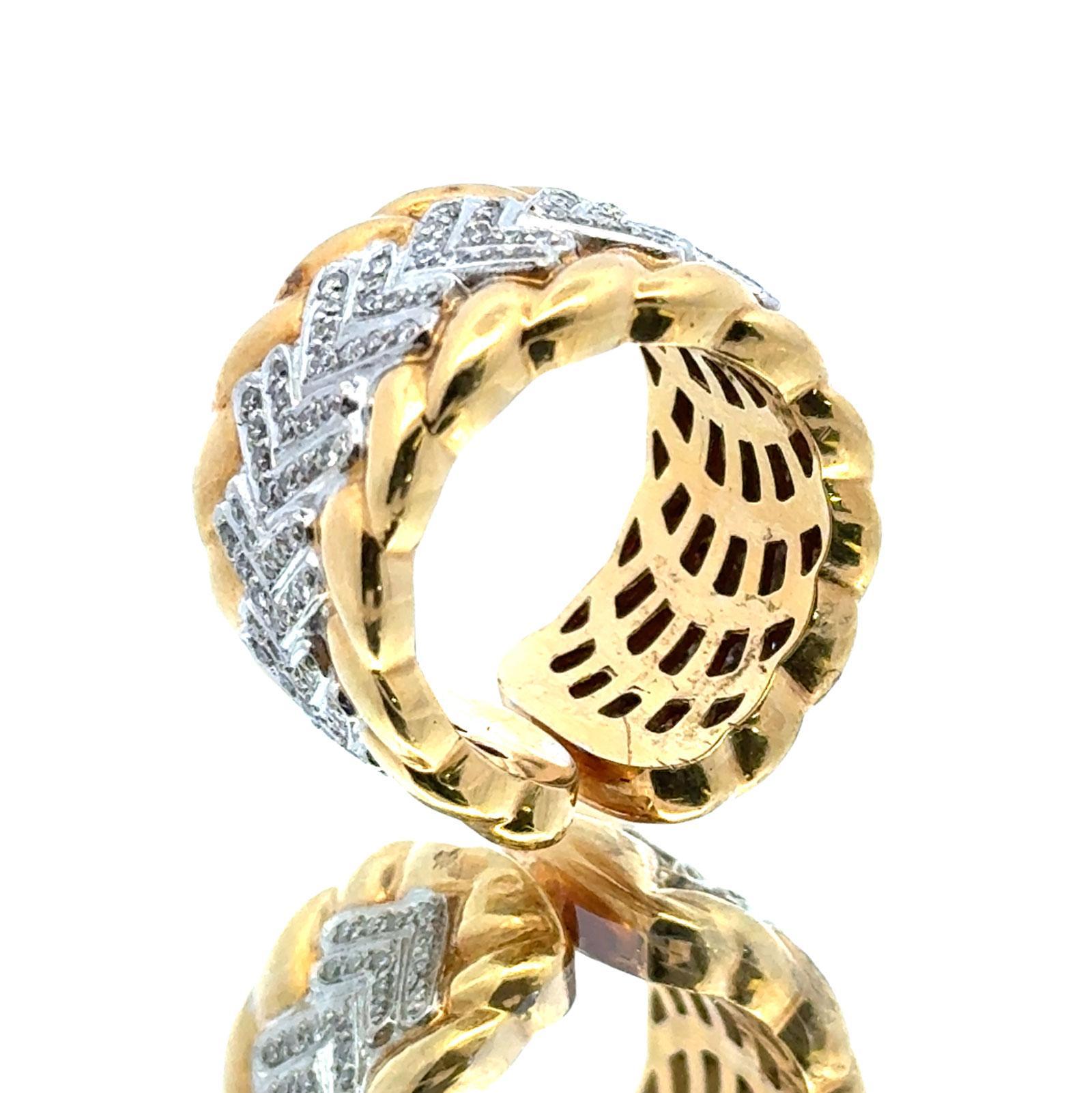 Round Cut Modern Diamond Textured 18 Karat Yellow Gold Wide Band Ring Size 6.5 For Sale