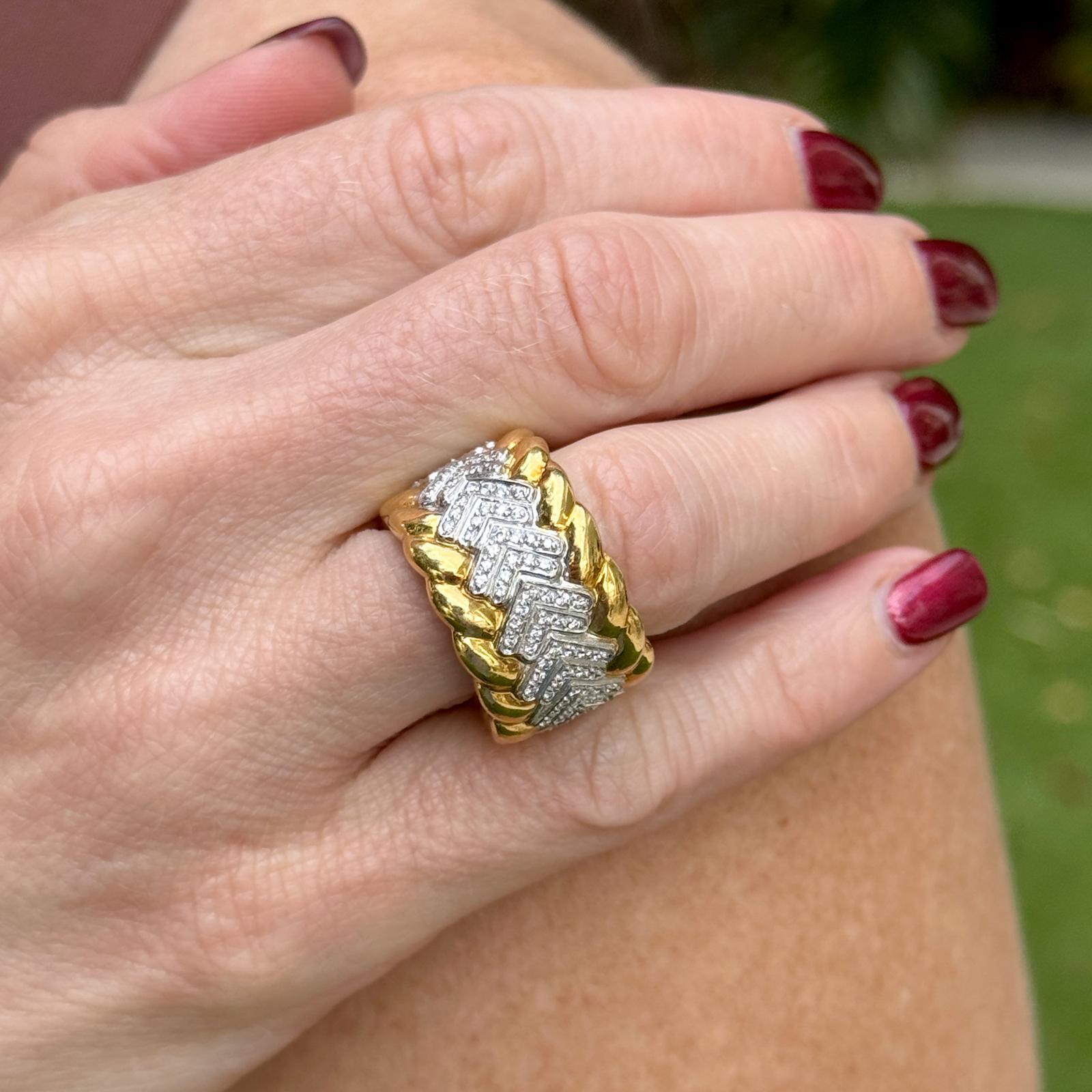 Modern Diamond Textured 18 Karat Yellow Gold Wide Band Ring Size 6.5 For Sale 1