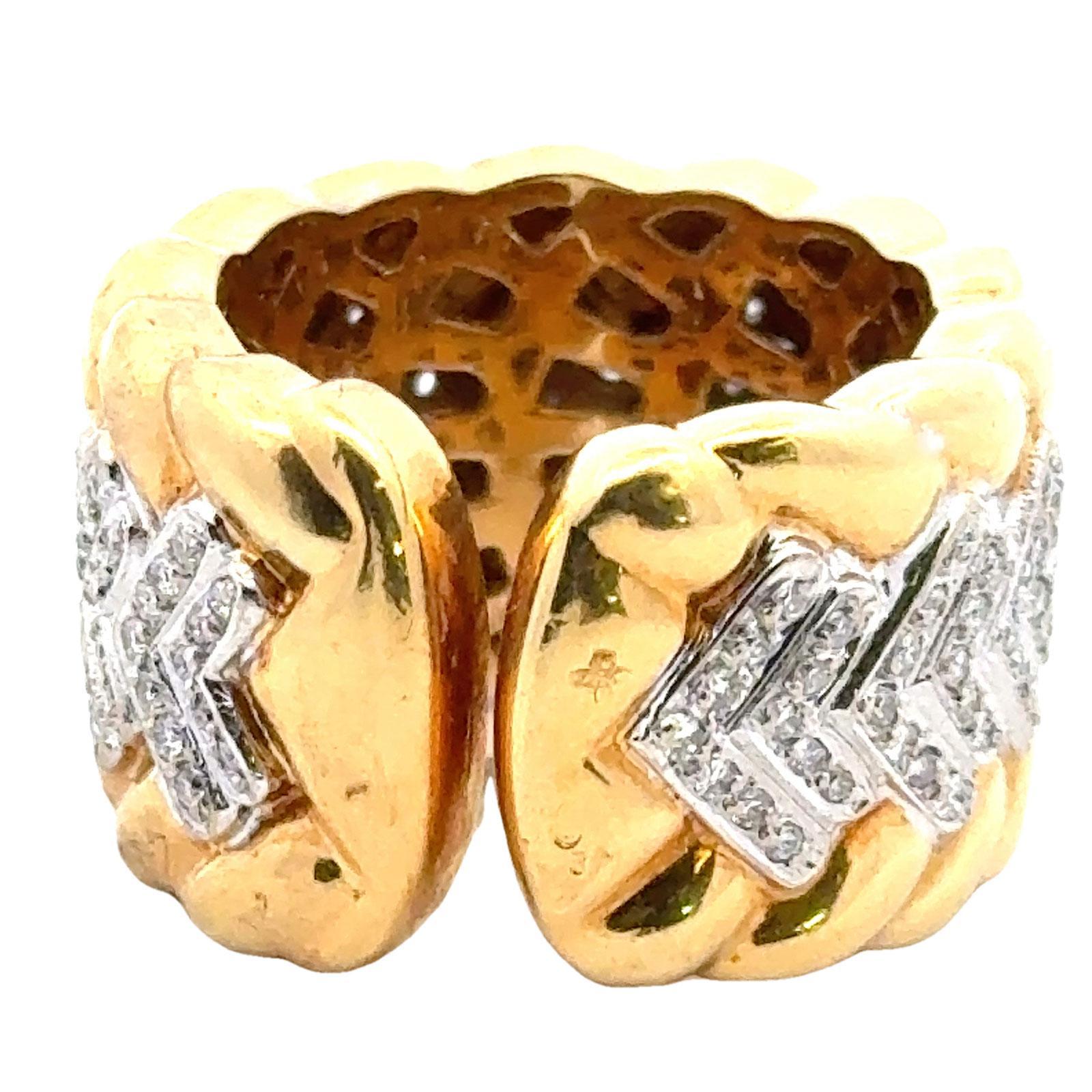Modern Diamond Textured 18 Karat Yellow Gold Wide Band Ring Size 6.5 For Sale 3