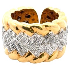 Modern Diamond Textured 18 Karat Yellow Gold Wide Band Ring Size 6.5